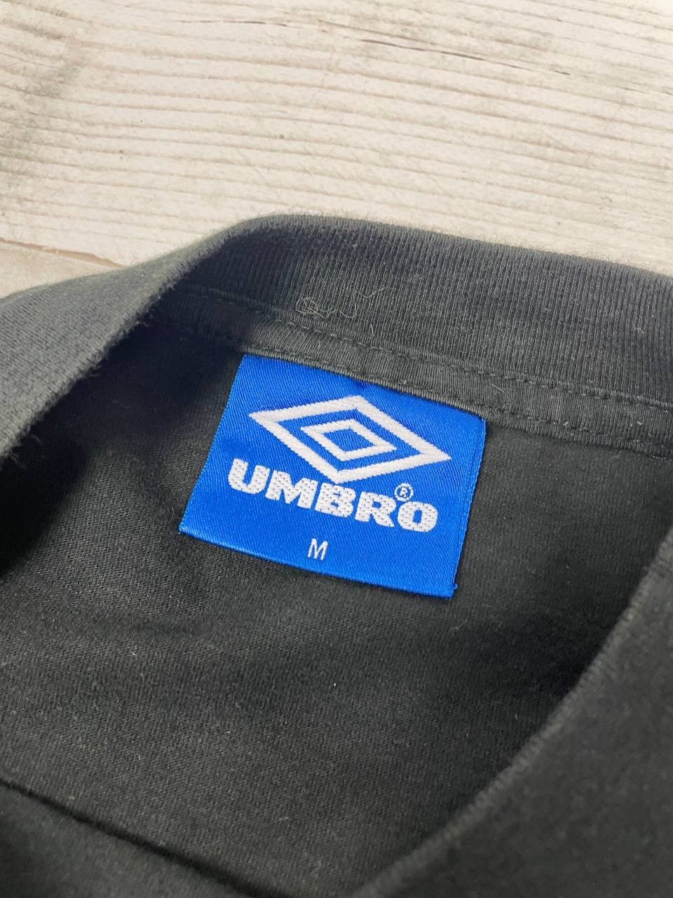 Umbro Vintage Umbro Scotland Big Logo Soccer T-Shirt 90s Football Size US M / EU 48-50 / 2 - 8 Thumbnail