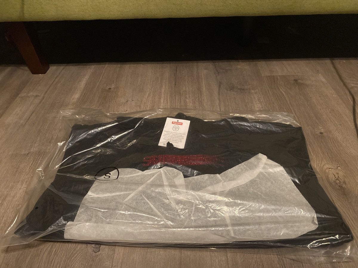 Supreme × Swarovski Supreme X Swarovski Hood Motion Logo Size US S / EU 44-46 / 1 - 1 Thumbnail