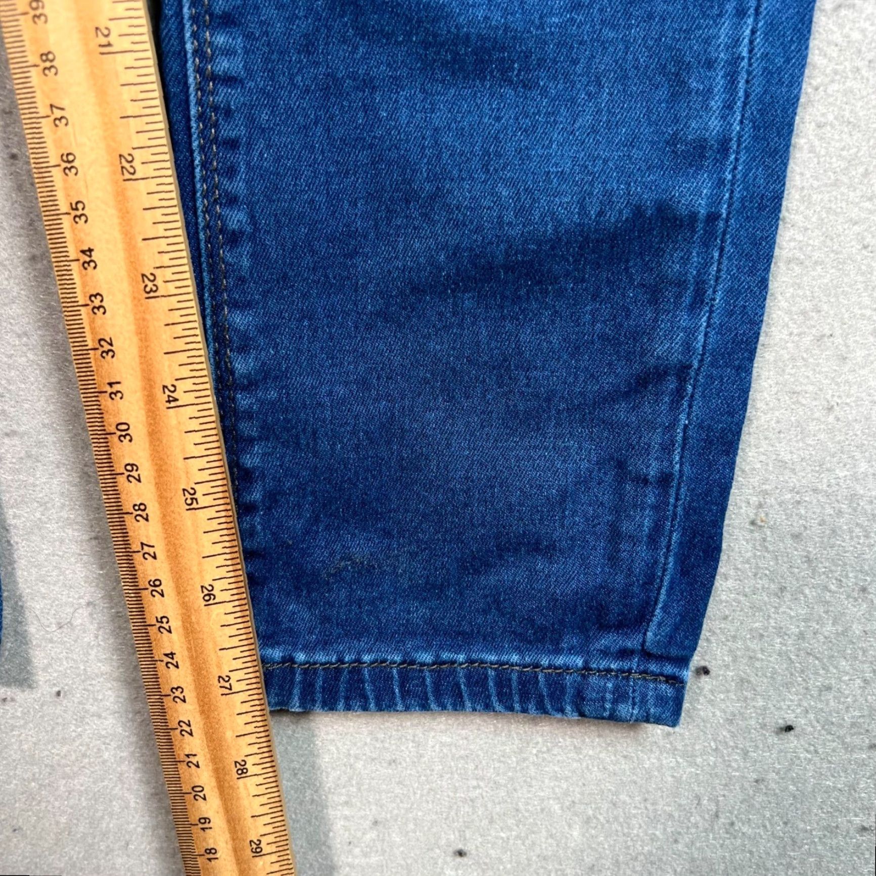 Topshop Topshop Moto Skinny Jeans Medium Wash Blue Size 25 Womens 27 in Inseam 25 x 30 Rise Mid Denim Cotton Jeans Size 42" / US 20 - 7 Thumbnail
