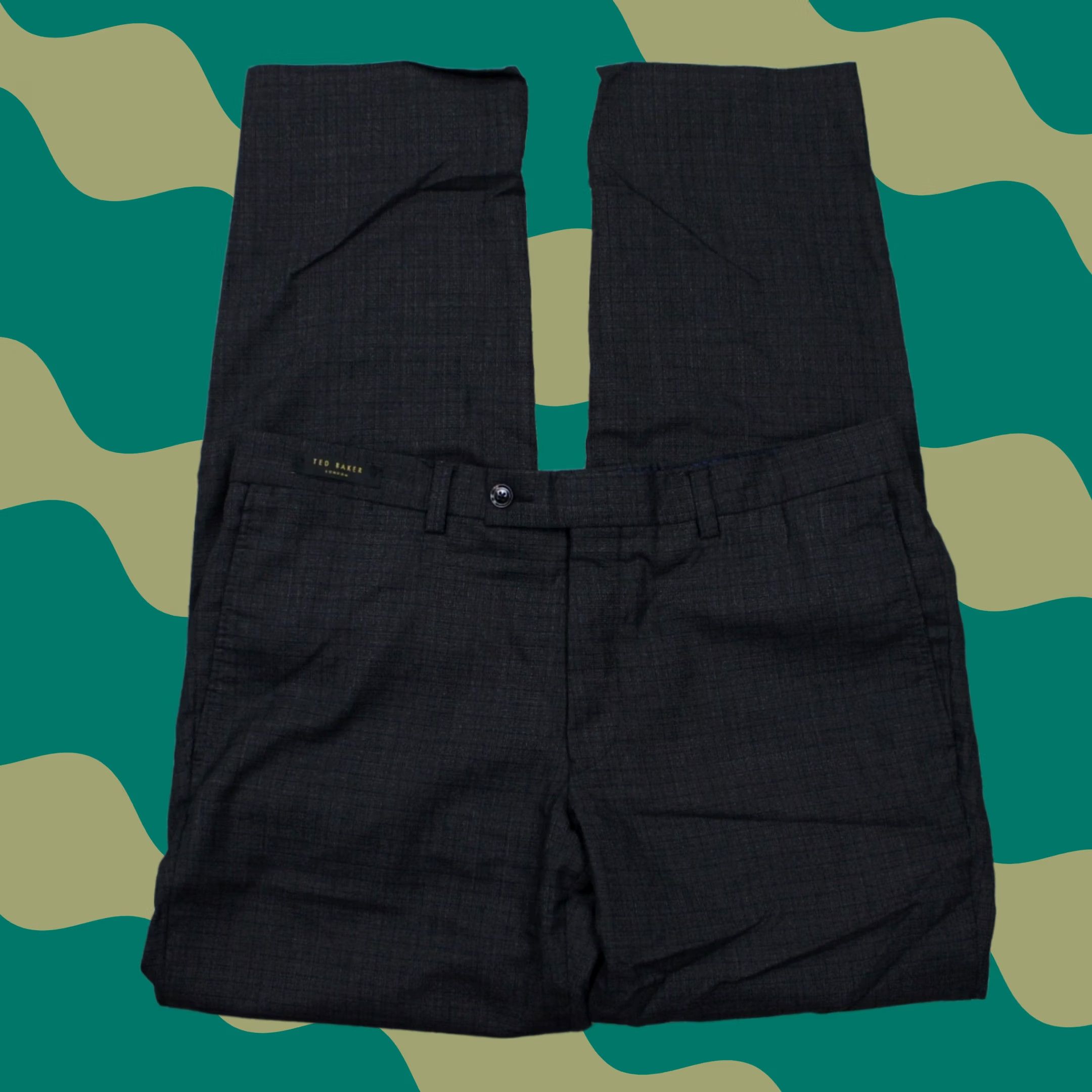 Ted Baker Ted Baker London Dress Pants Mens 36R Black Wool Flat Front Inseam 32" Casual Formal 100% Wool Slob? Size US 36 / EU 52 - 1 Thumbnail