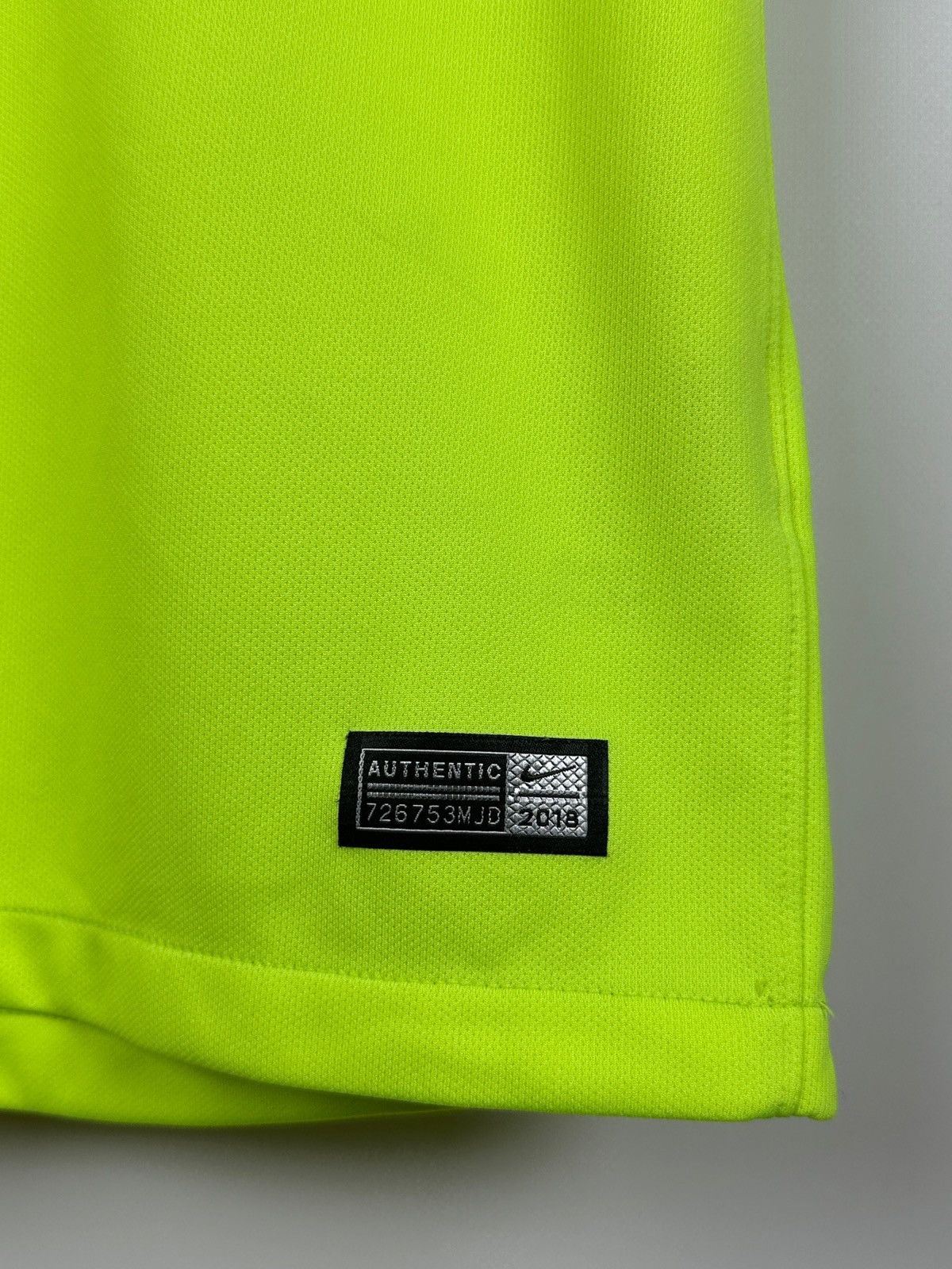 Nike 2018/19 Nike Barcelona Away Soccer Jersey Size US S / EU 44-46 / 1 - 14 Thumbnail