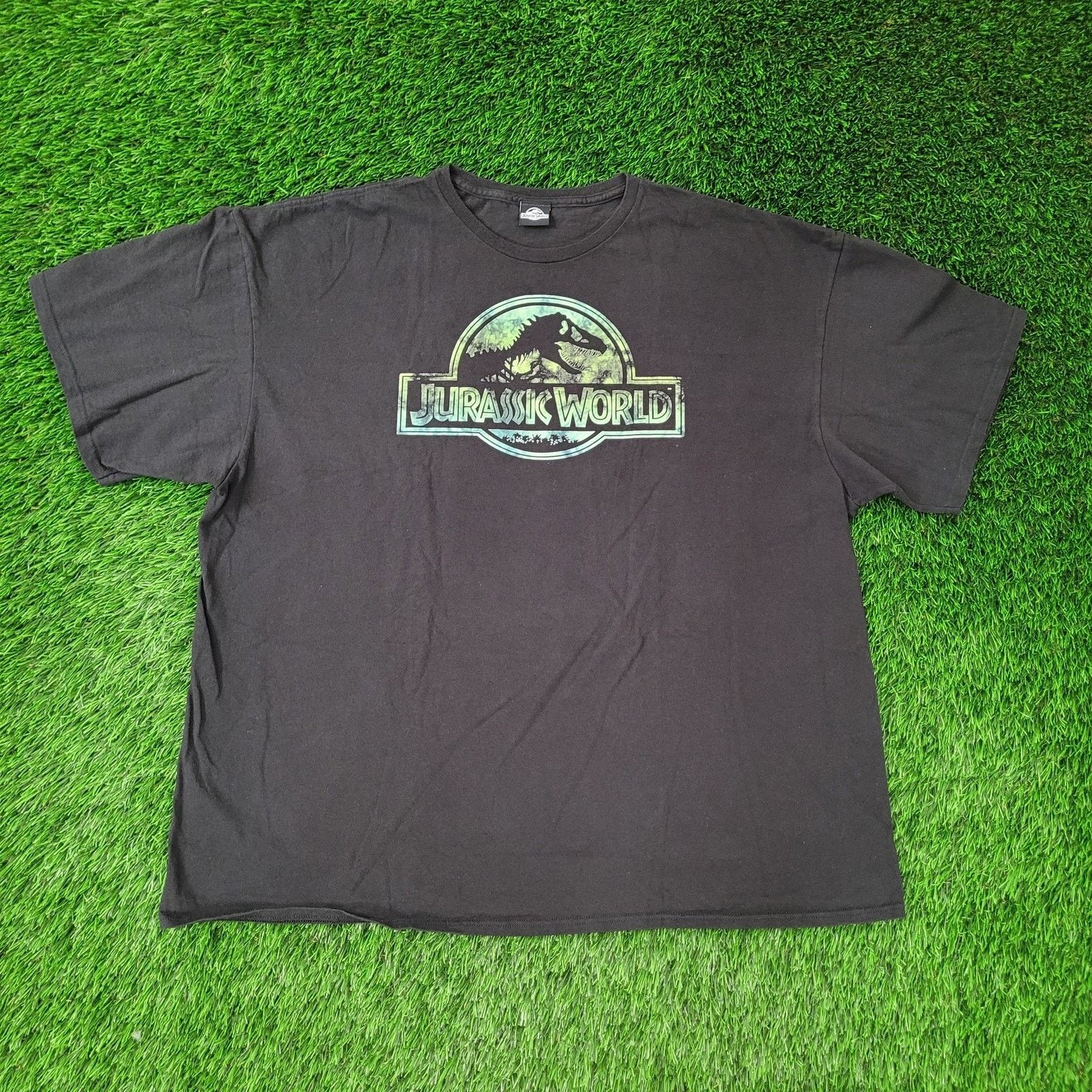 Other Jurassic World Dinosaur Shirt 2XL/3XL 27x29 Faded Crop Black Size US XXL / EU 58 / 5 - 1 Thumbnail