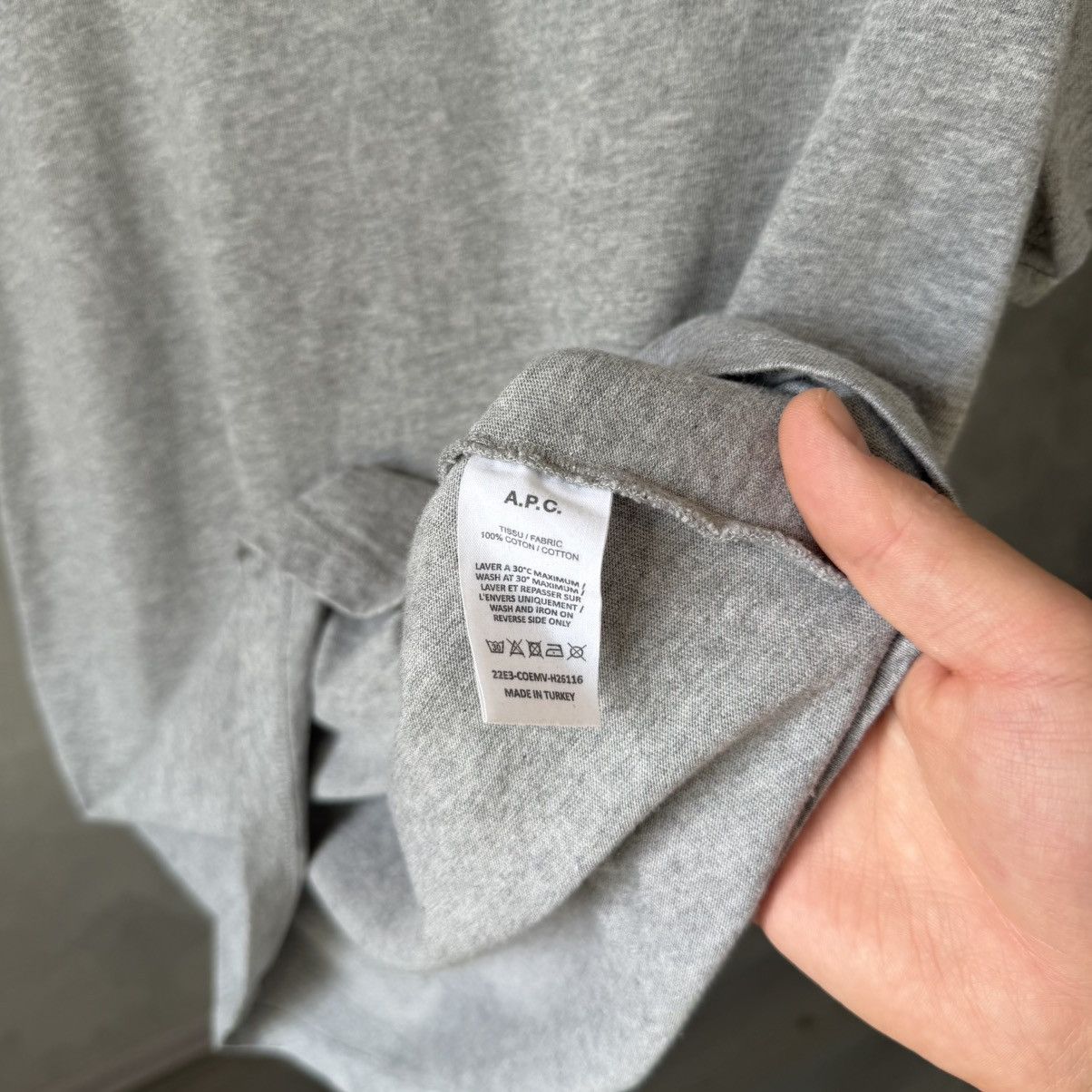 A.P.C. A.P.C Big Logo Koryn T Shirt Size L / US 10 / IT 46 - 5 Thumbnail