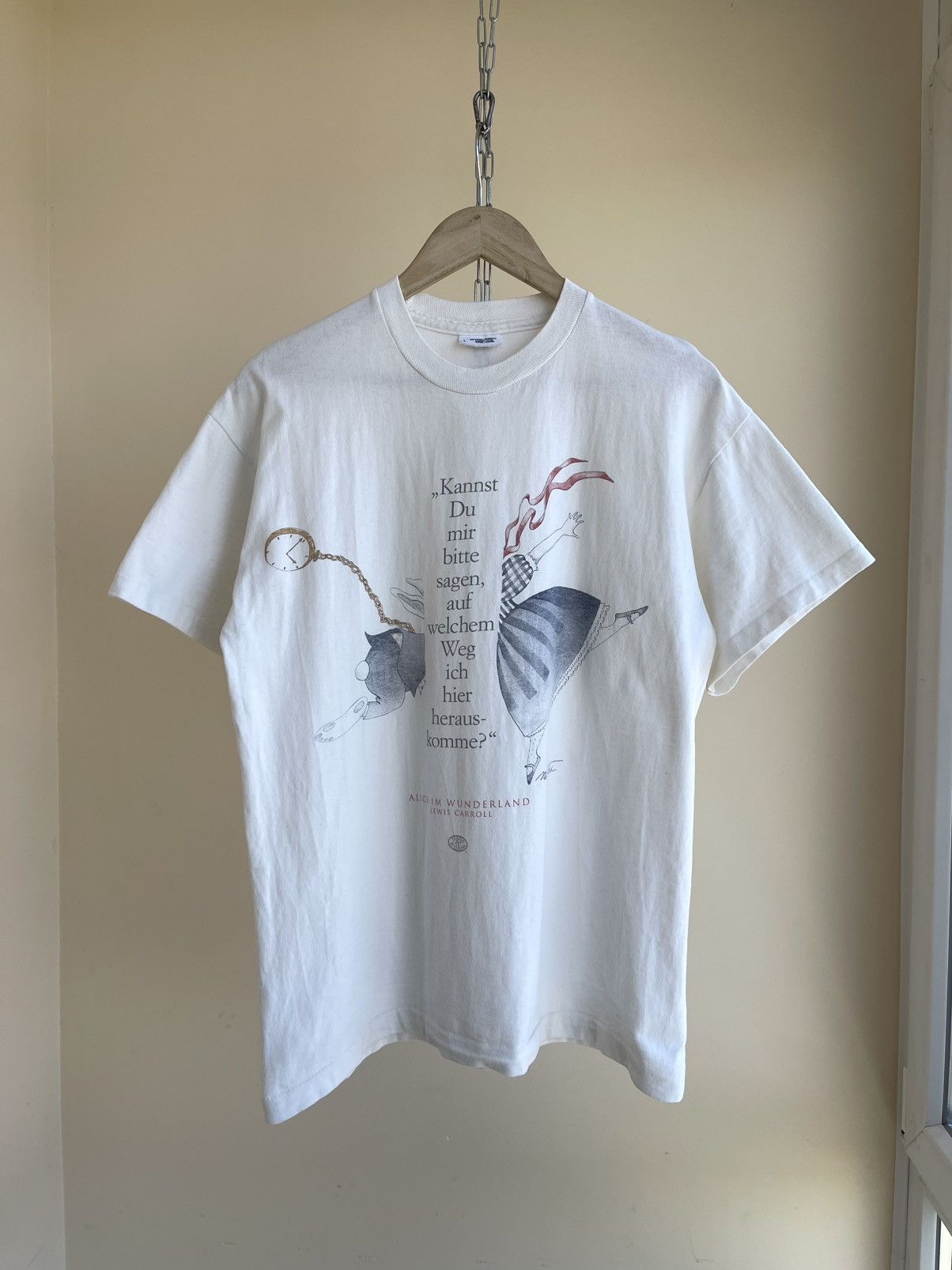 Vintage Alice in Wonderland Promo Cartoon T-Shirt 1995 Vintage 90s Size US L / EU 52-54 / 3 - 1 Thumbnail