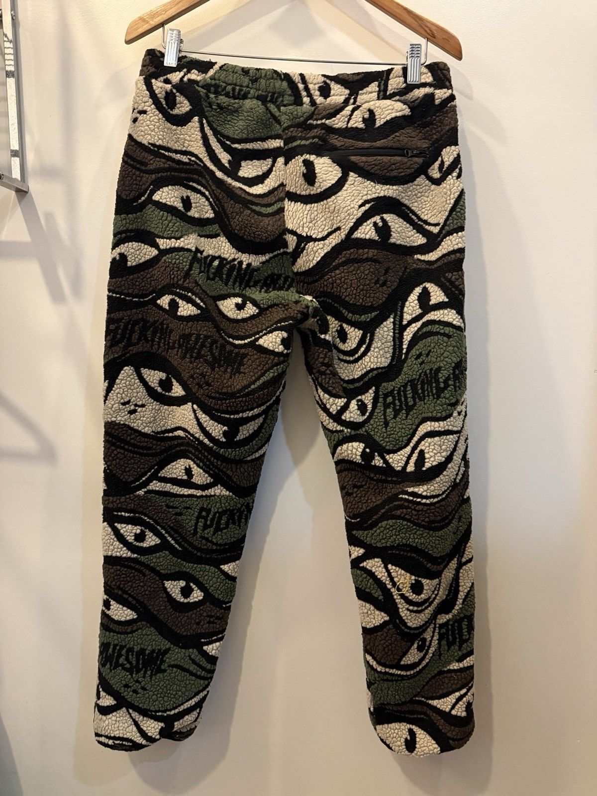 Adidas × Fucking Awesome FA Sherpa Camouflage Sweatpants Size Medium Size US 32 / EU 48 - 2 Thumbnail