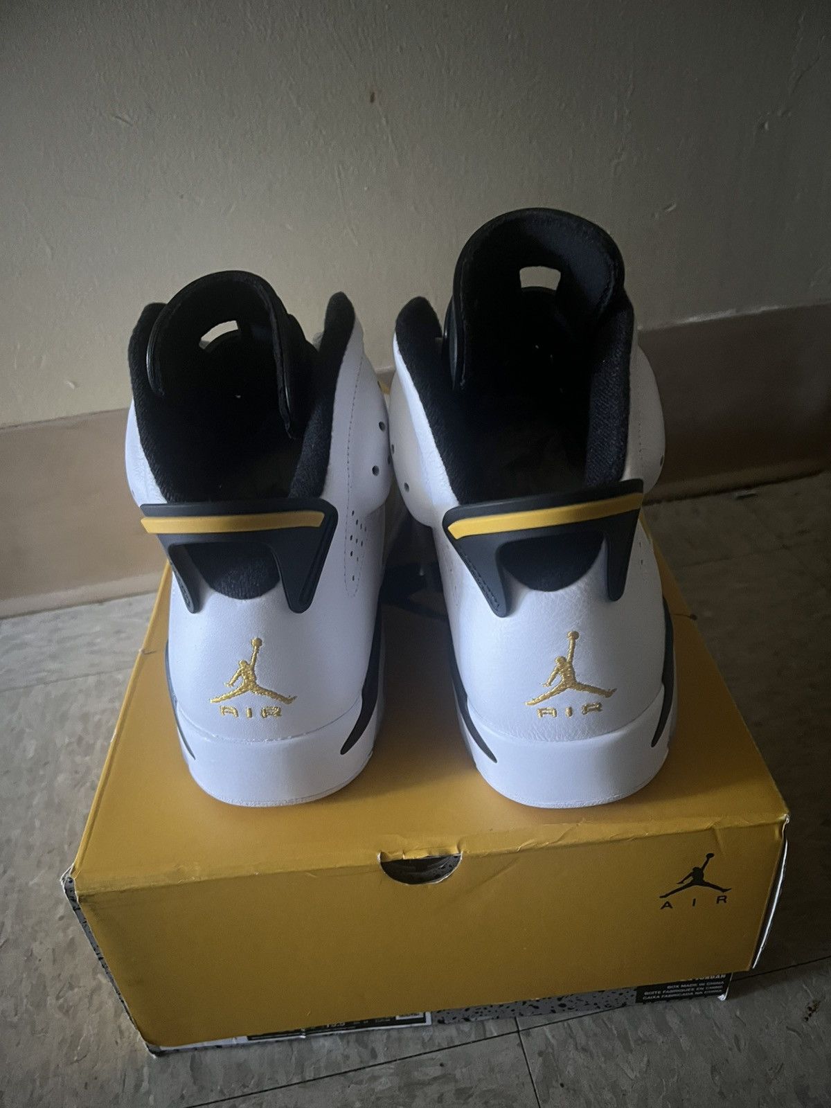 Jordan Brand 2024 Air Jordan 6 Retro 'Yellow Ochre' Size US 12 / EU 45 - 3 Thumbnail