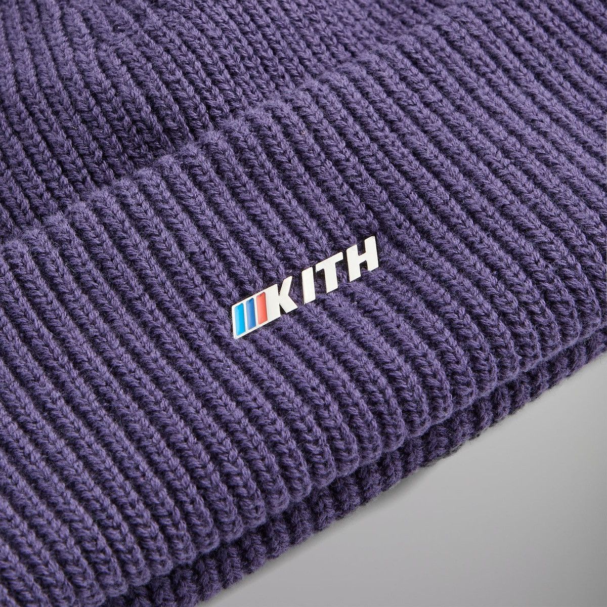 BMW × Kith Kith for BMW Mia Beanie With Enamel Logo in Techno Violet Size ONE SIZE - 4 Thumbnail