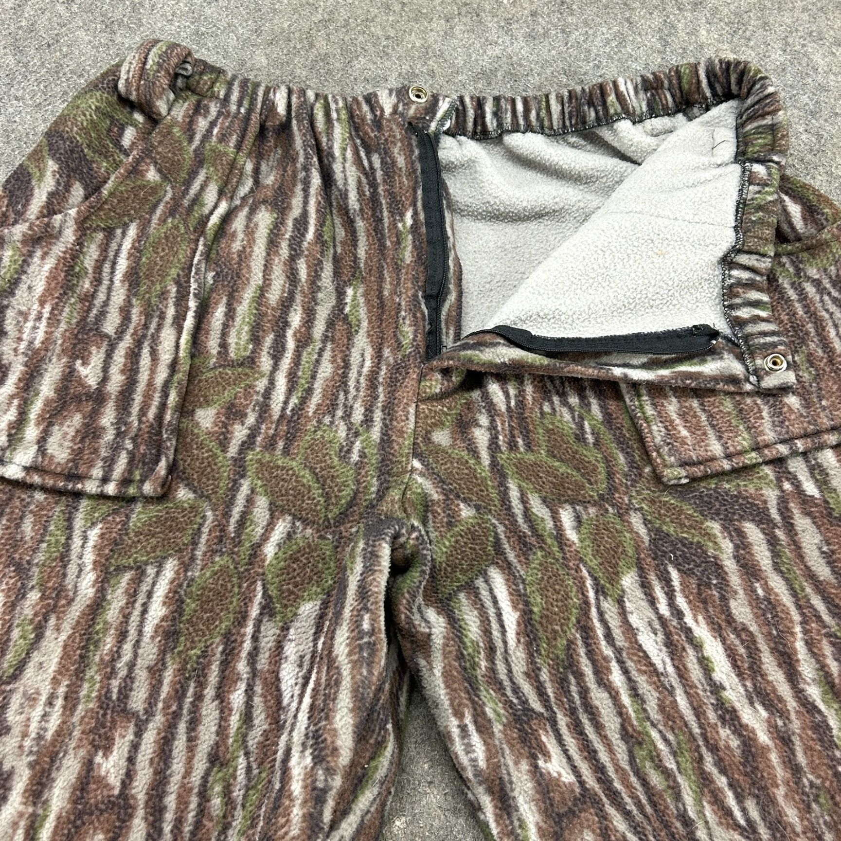 Vintage VINTAGE Trebark Pants Mens XL Sweat Cargo Camo Fleece Polyester Baggy USA 90s Size US 36 / EU 52 - 2 Thumbnail