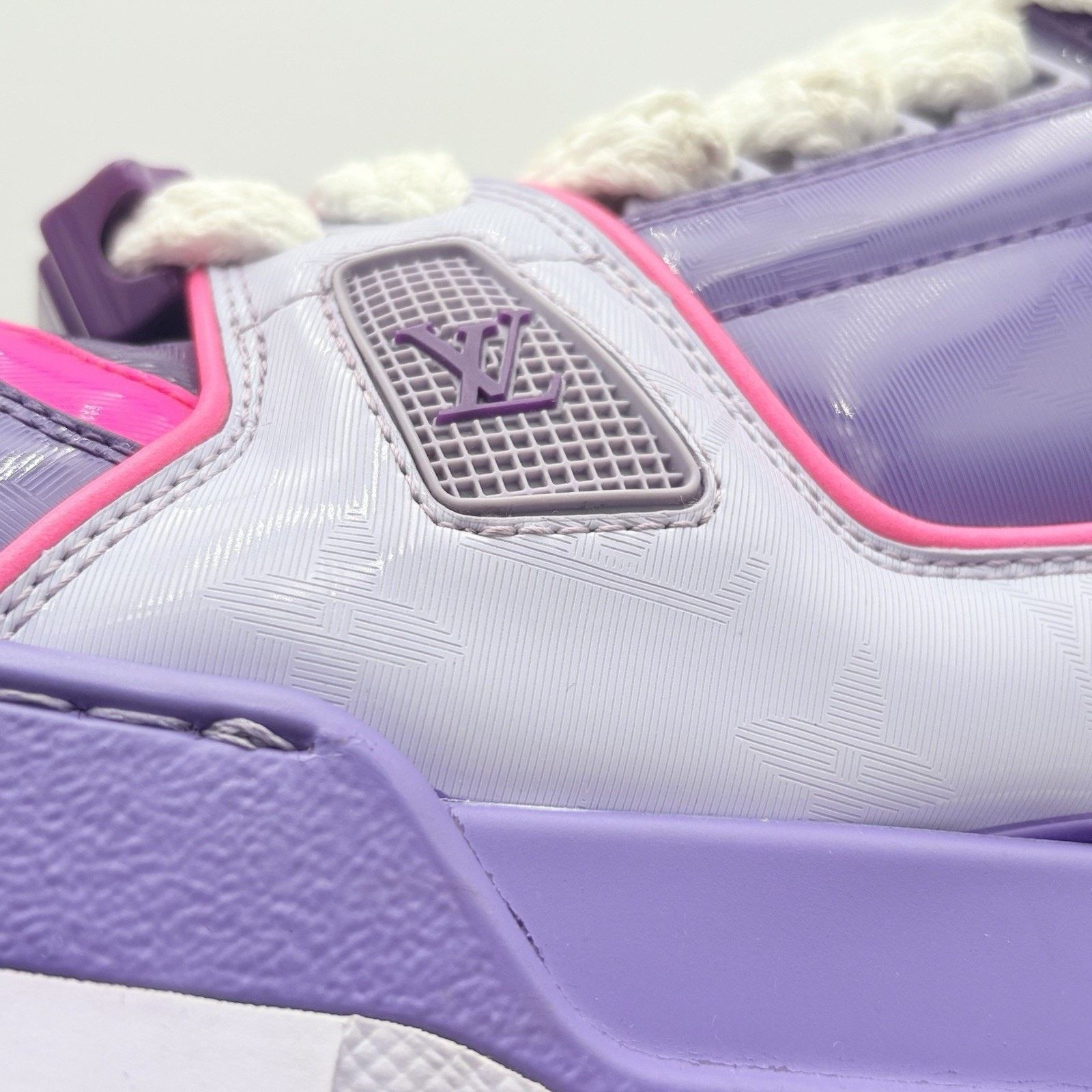 Louis Vuitton (9-9.5 US) Louis Vuitton Maxi ' Purple Pink ' | SUPER CLEAN! Size US 9 / EU 42 - 9 Thumbnail