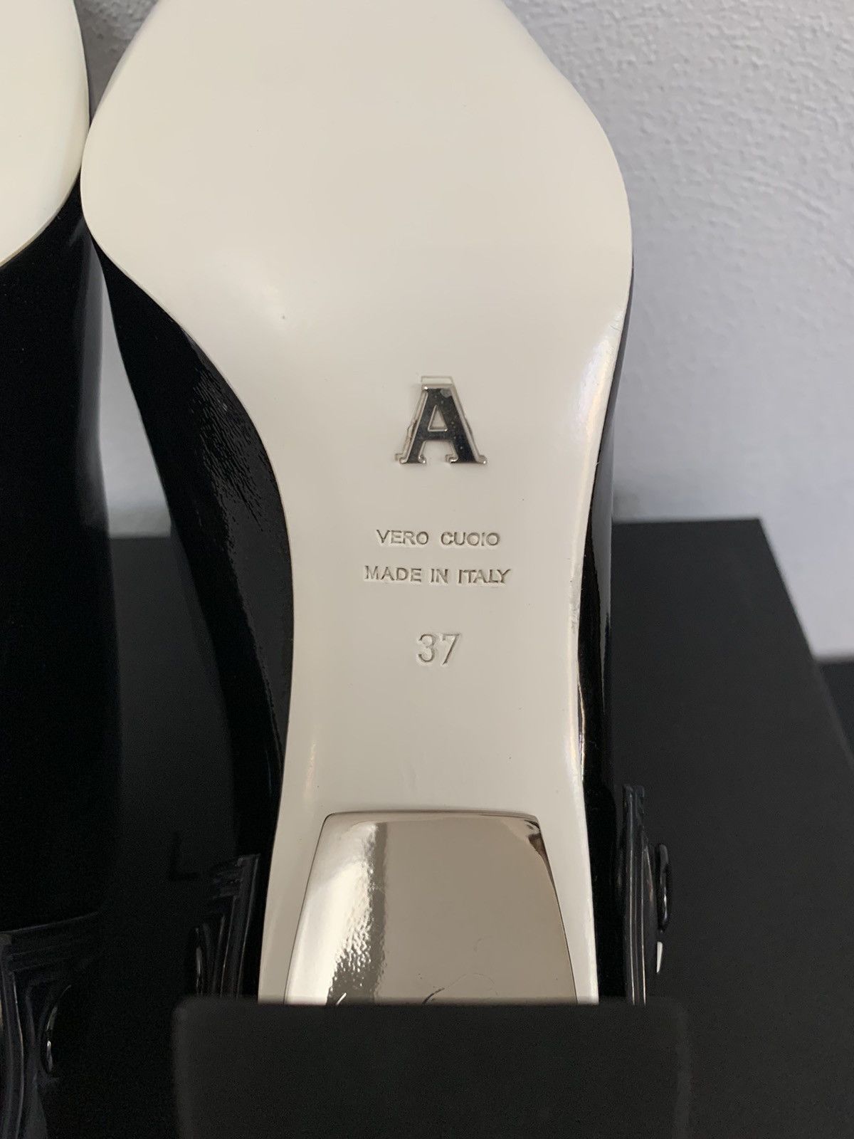 1017 ALYX 9SM Alyx Black Vernice Aw Moto Heel Size US 7 / IT 37 - 19 Thumbnail