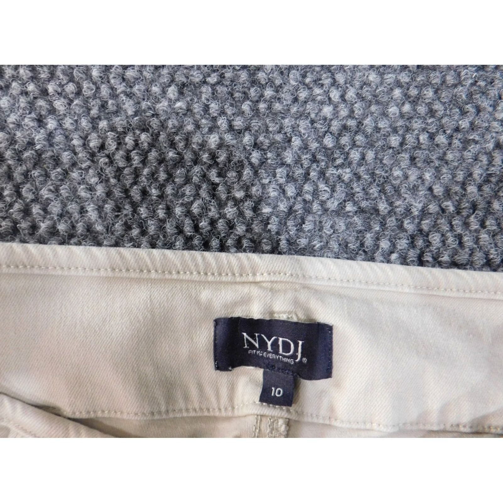 NYDJ NYDJ Jeans Size 8 Straight Gray Lift Tuck Denim Metallic Womens Casual Stretch Regular Rise 8.5-10.5 Inseam 33 in Size 30" / US 8 / IT 44 - 4 Thumbnail