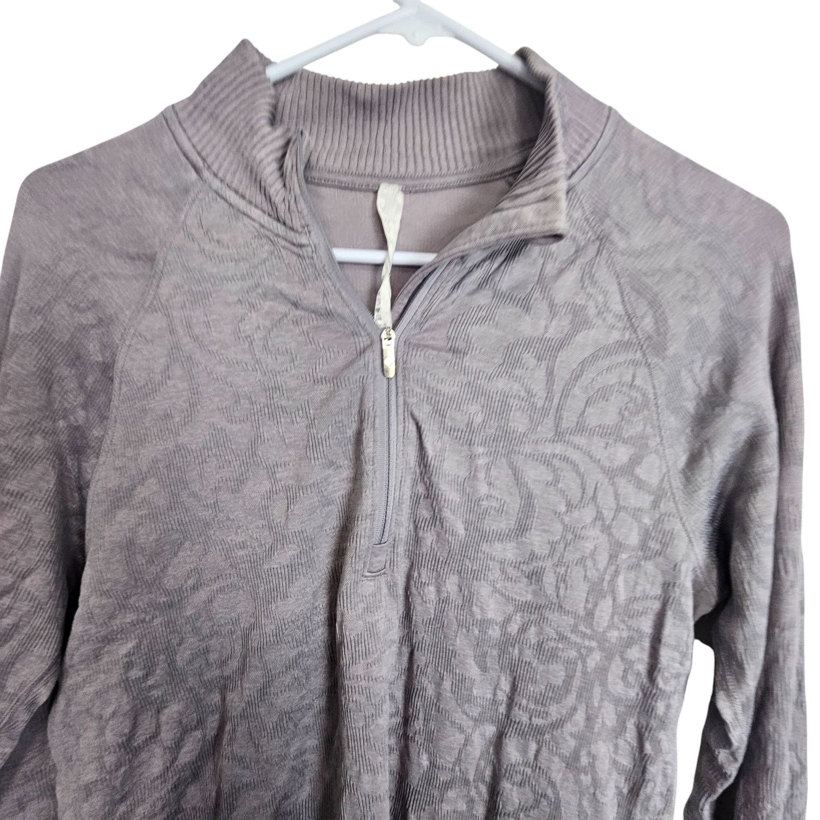 Lululemon Lululemon Womens Rest Less Pullover Athletic Shirt Size 10 Size L / US 10 / IT 46 - 3 Thumbnail