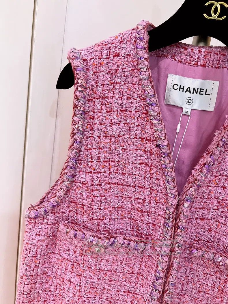 Chanel Chanel 22 Spring and Summer New Pink Tweed Vest Size XS / US 0-2 / IT 36-38 - 3 Thumbnail