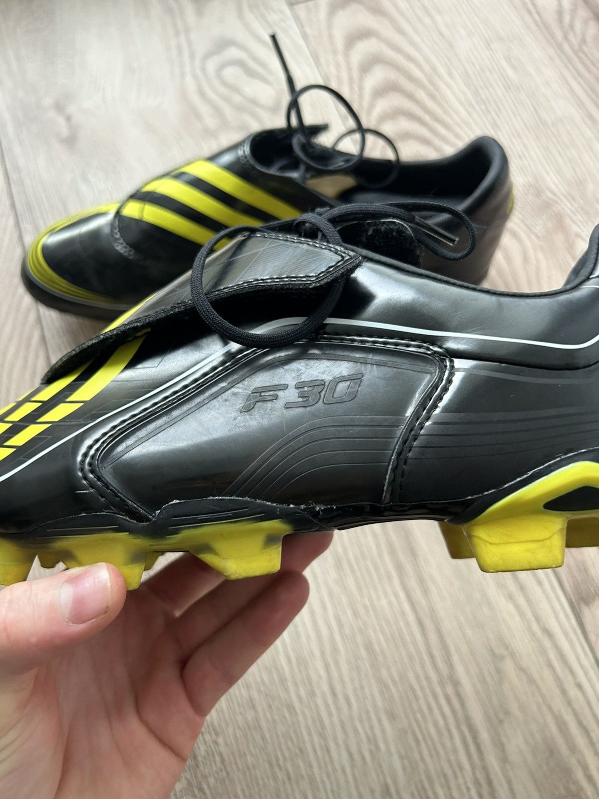 Adidas × Vintage Vintage Adidas F30 TRX Football Boots Size US 11 / EU 44 - 3 Thumbnail
