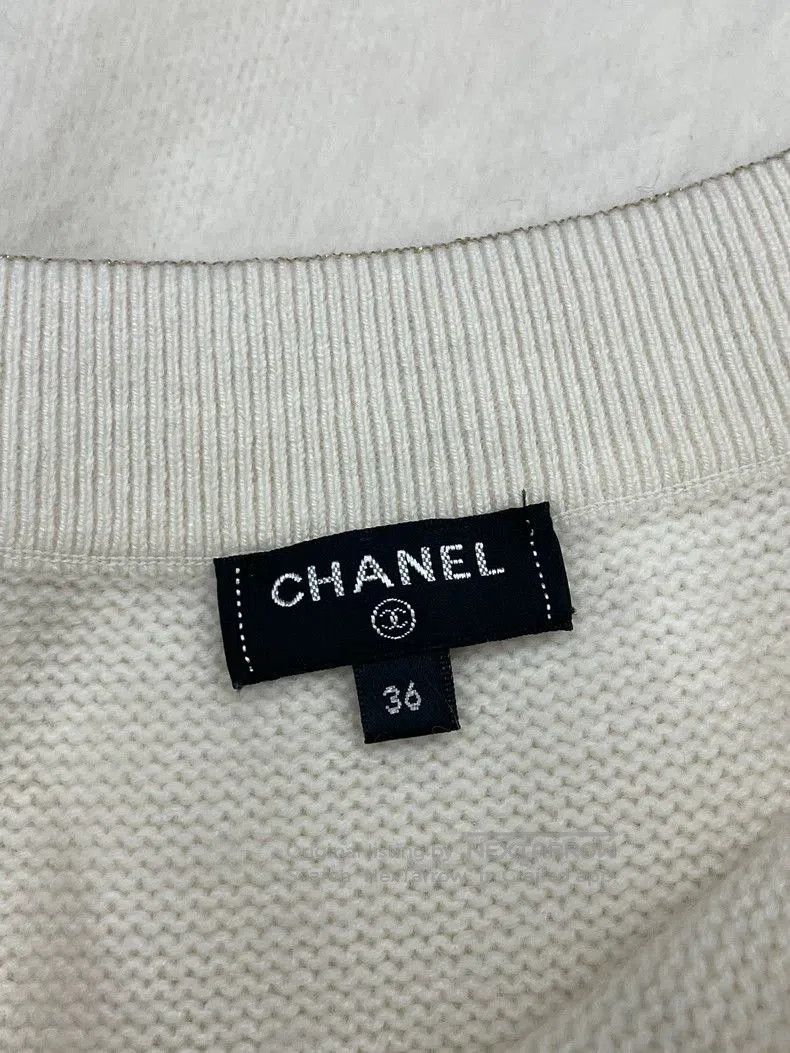 Chanel Chanel White Metallic Trim Fuzzy Mini Skirt. Size US 36 / EU 52 - 4 Thumbnail