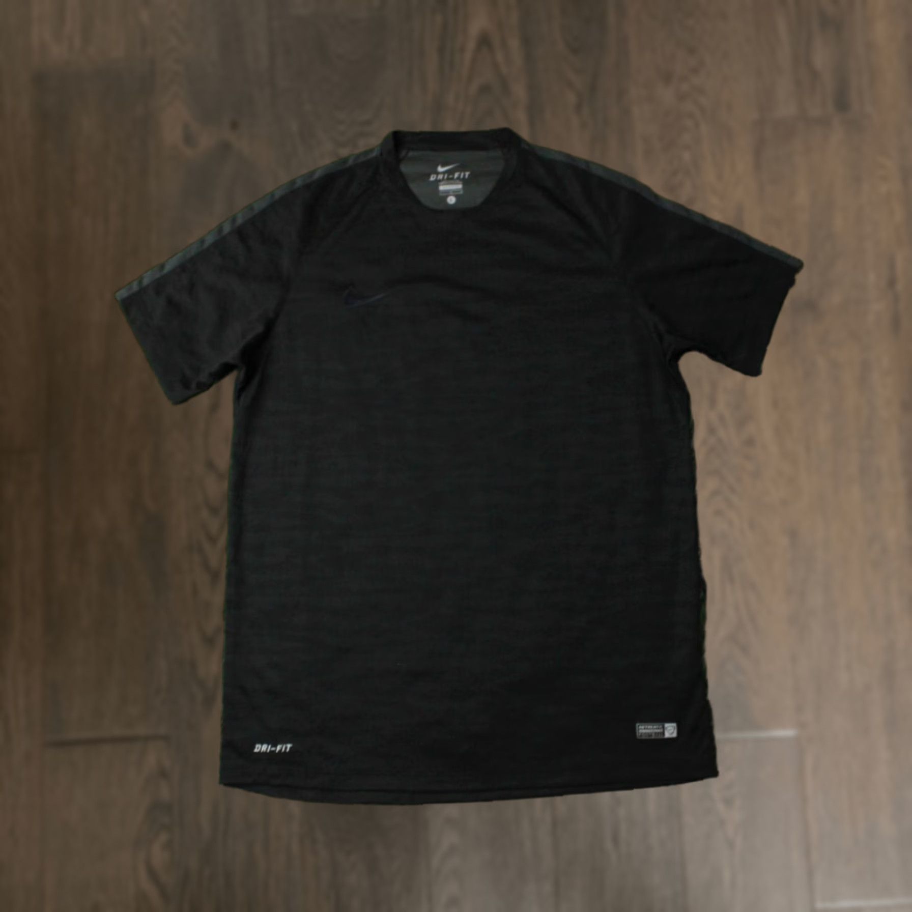 Nike Nike Dri-FIT Flash Football Shirt Mens L Black and Gray Jersey 2016 Nike Flash T-Shirt Size US L / EU 52-54 / 3 - 1 Thumbnail
