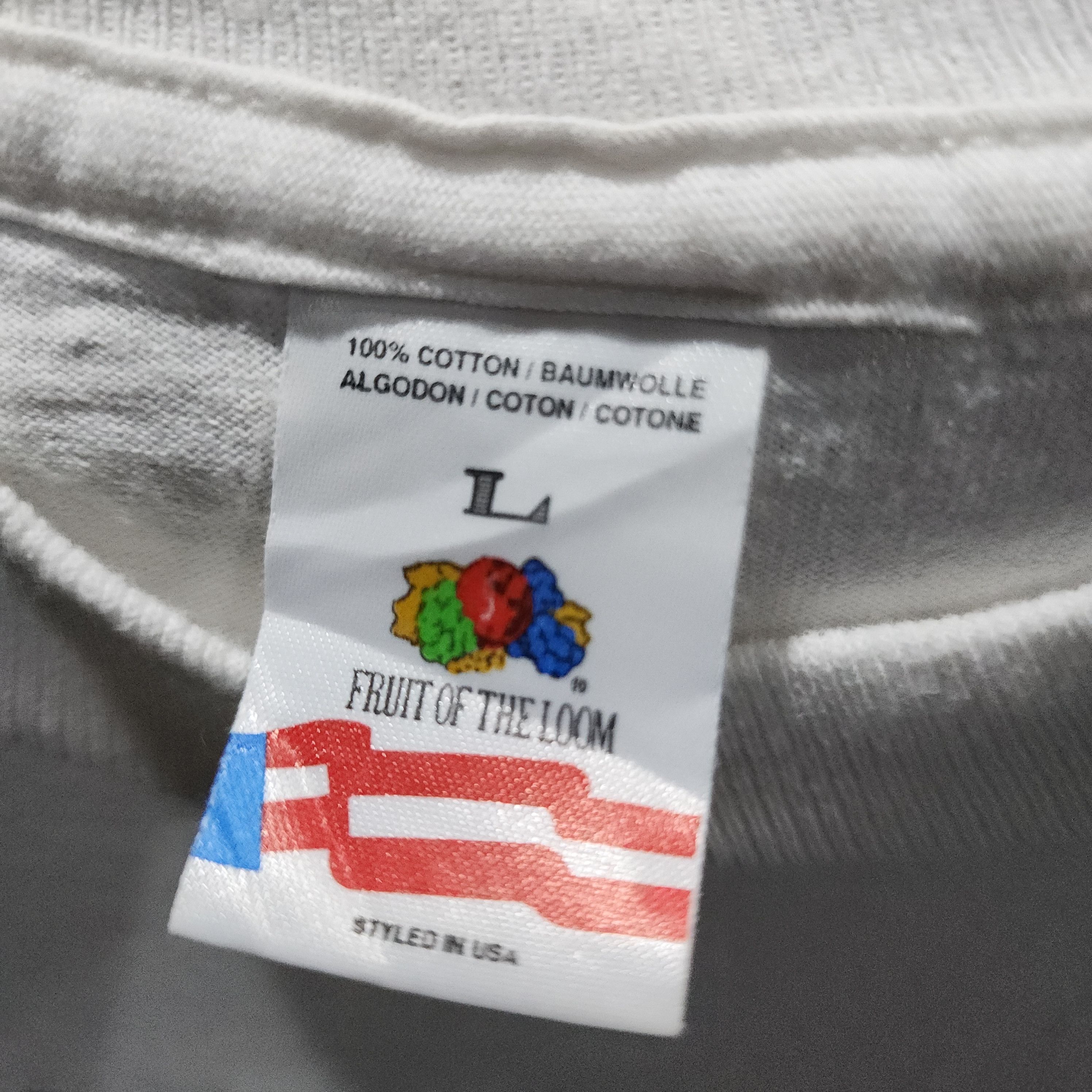 Disney × Fruit Of The Loom × Vintage Vintage Disney Donald Duck FoTL shirt 90s tees Size US L / EU 52-54 / 3 - 6 Thumbnail