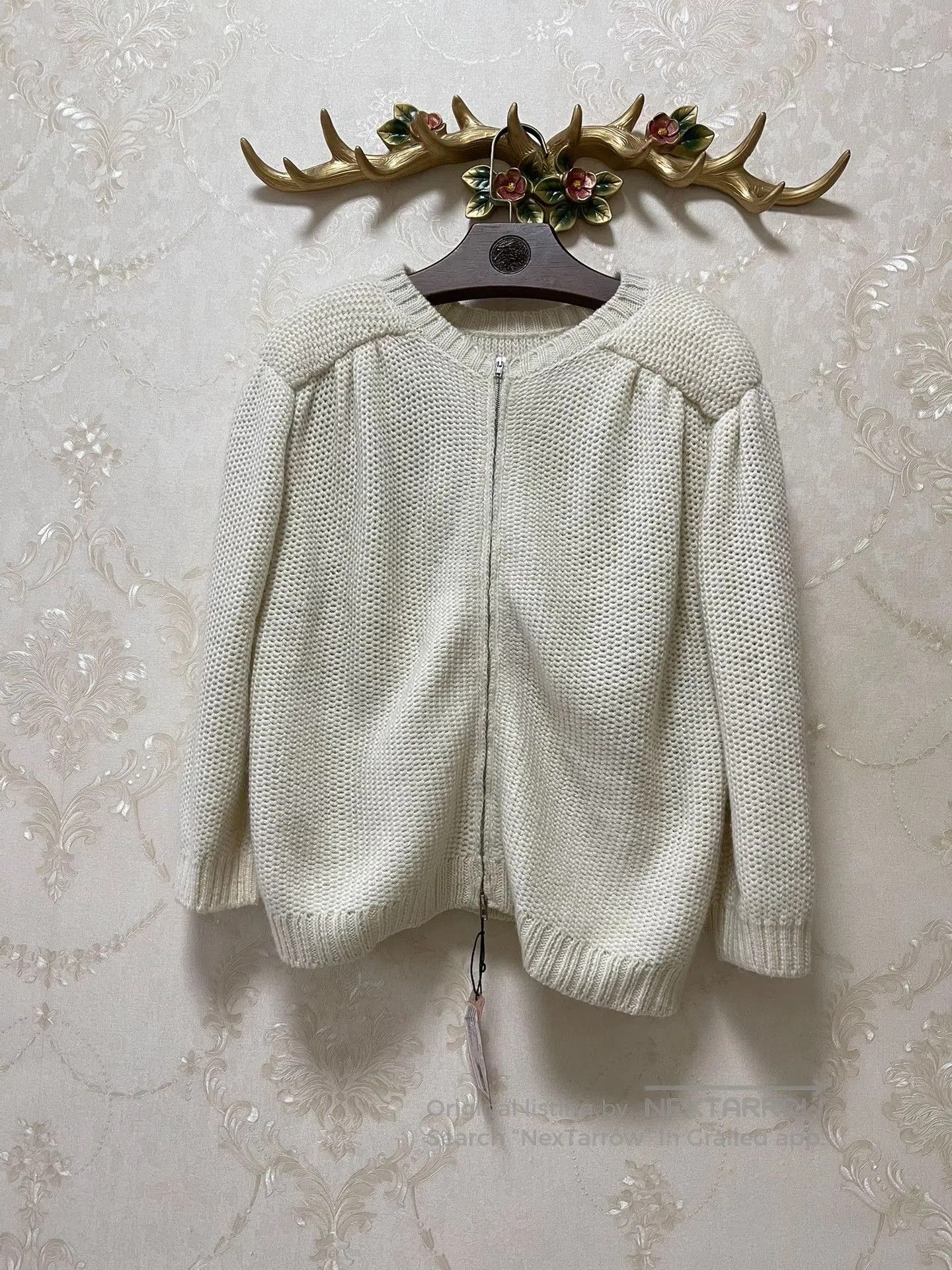 Miu Miu Miu Miu White Wool Mohair Thick-Knit Cardigan. Size M / US 6-8 / IT 42-44 - 1 Thumbnail
