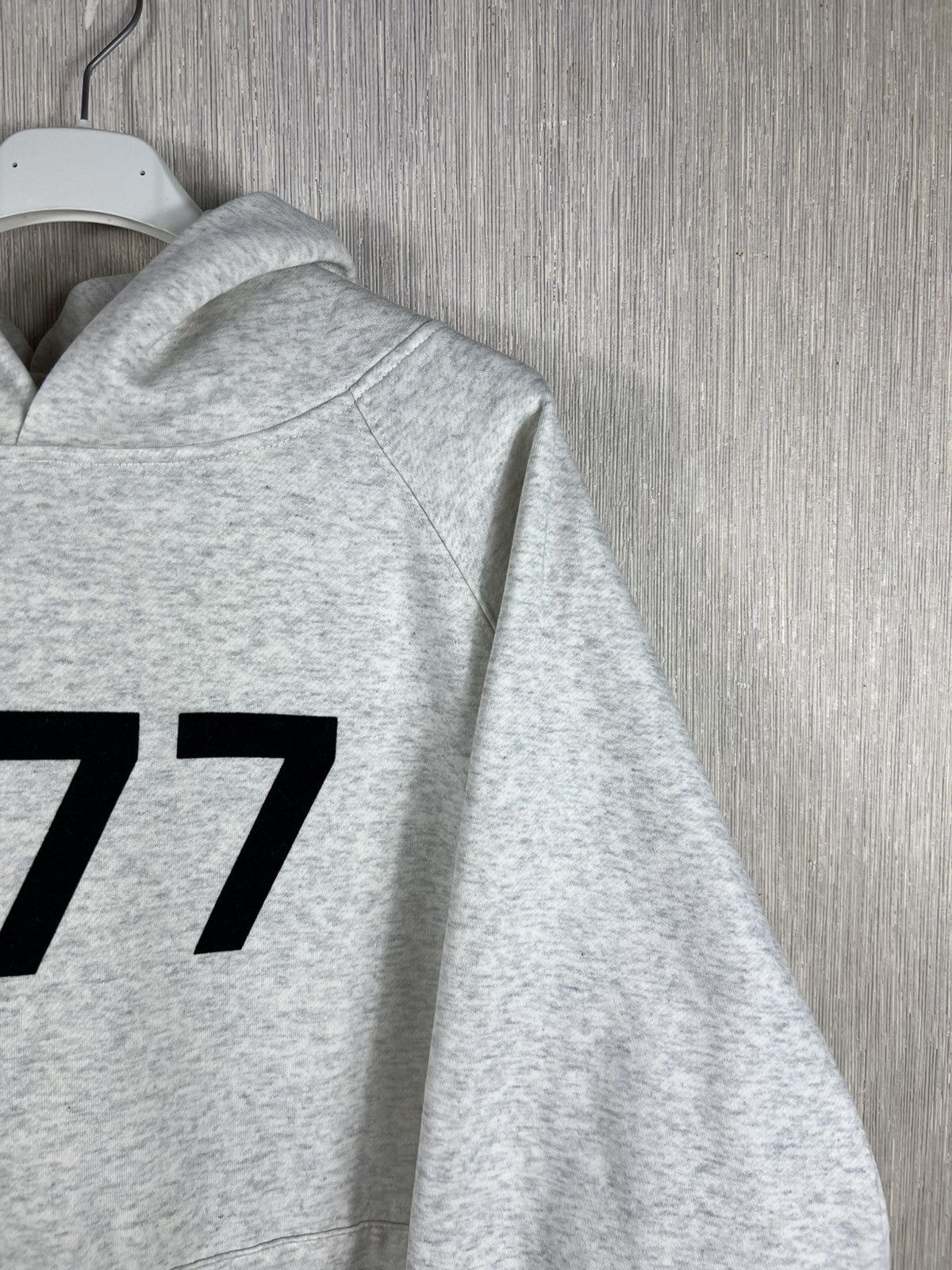 Fear of God Fear of God essentials 1977 velvet logo light gray hoodie Size US S / EU 44-46 / 1 - 5 Thumbnail
