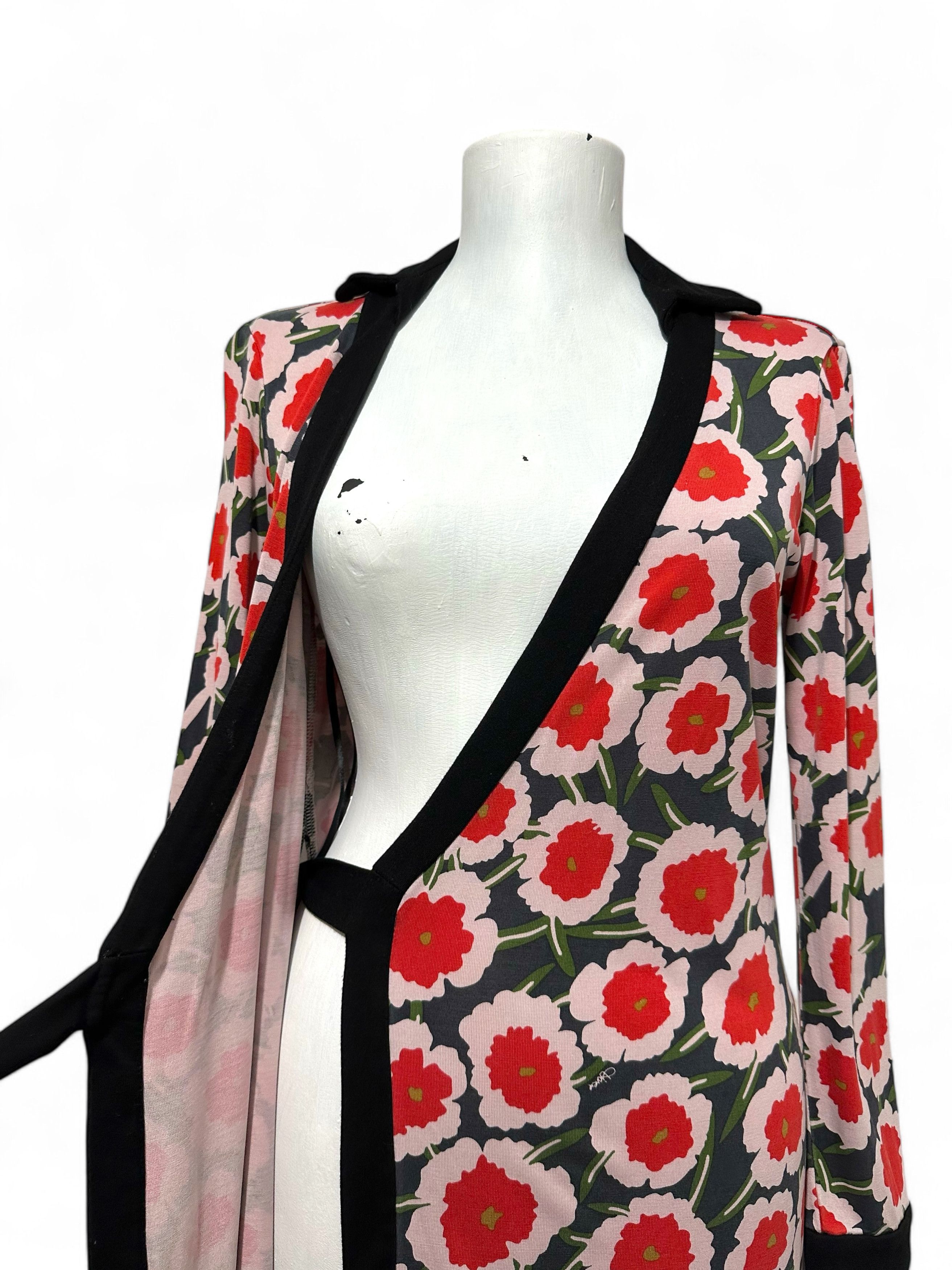 Diane von Furstenberg Diane Von Furstenberg Silk Floral Pattern Wrap Dress Size M / US 6-8 / IT 42-44 - 3 Thumbnail