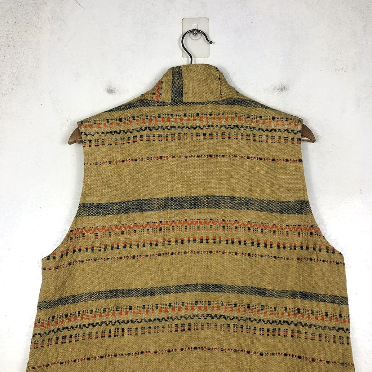 Japanese Brand 📌VINTAGE TANK TOP SLEEVELESS NAVAJO NATIVE DESIGN CHIMAYO Size US M / EU 48-50 / 2 - 11 Thumbnail