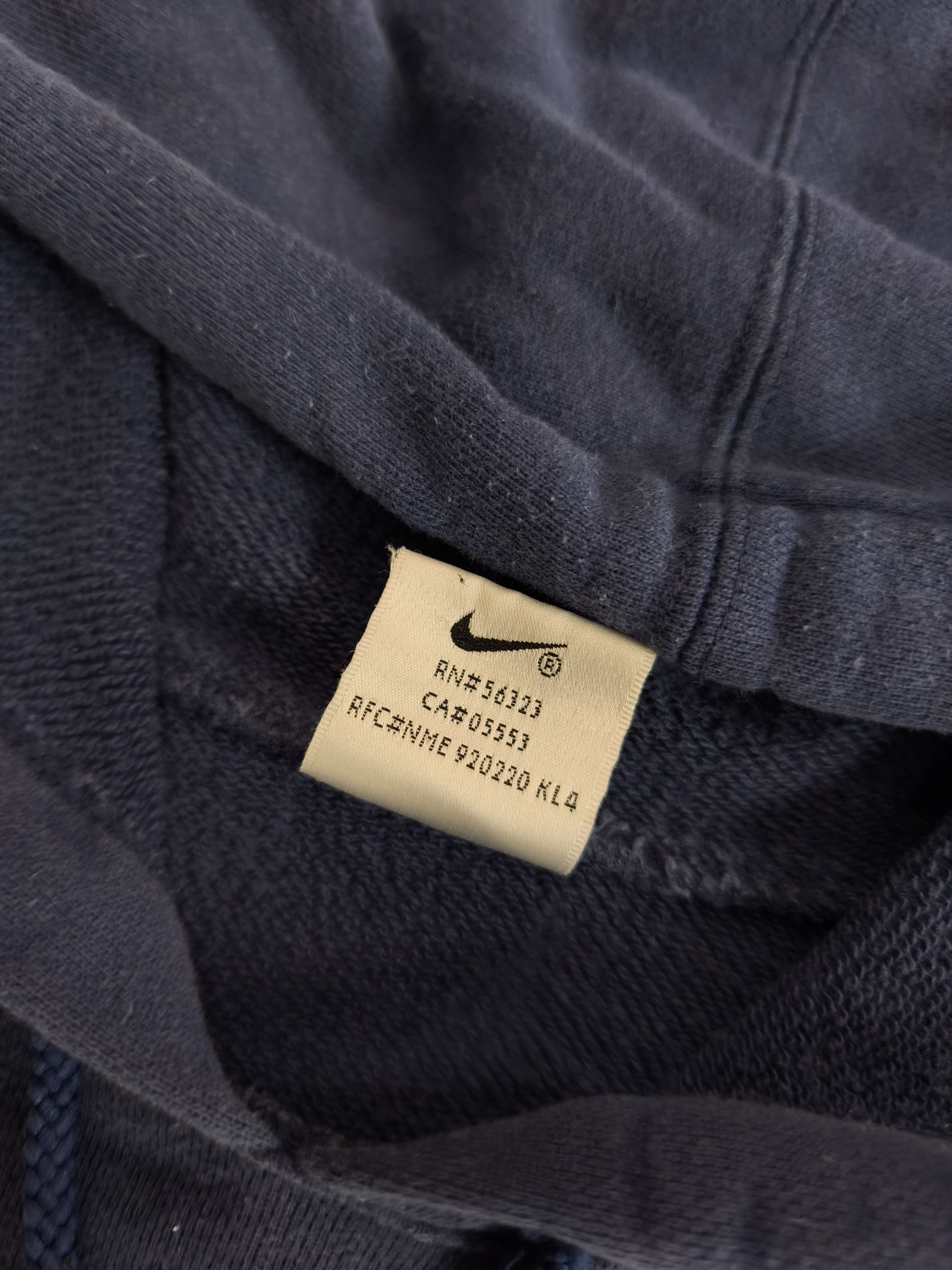 Nike Vintage Nike Biglogo Print Pull Over Size US L / EU 52-54 / 3 - 8 Thumbnail