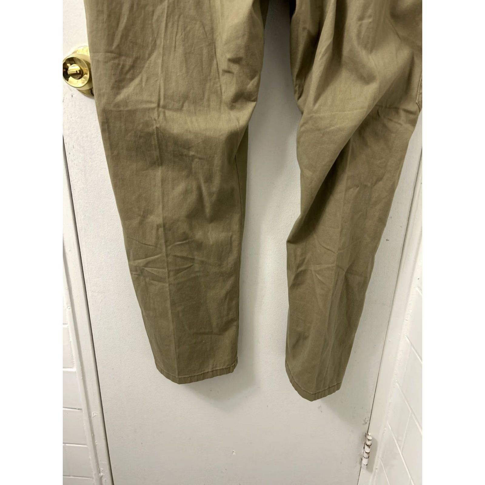 Wrangler VINTAGE Wrangler Five Star Cargo Pants Mens 40x30 Tan Brown Cotton Relaxed Fit Zipper Logo Flat Front Pockets Straight Leg NWT Size US 40 / EU 56 - 7 Thumbnail