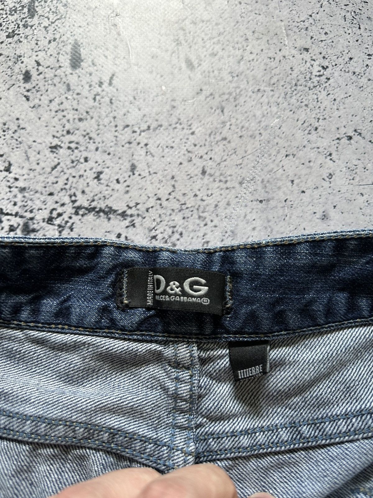 Dolce & Gabbana Vintage Dolce & Gabbana Metal Logo Washed Denim Jeans Y2K USA Size US 32 / EU 48 - 7 Thumbnail