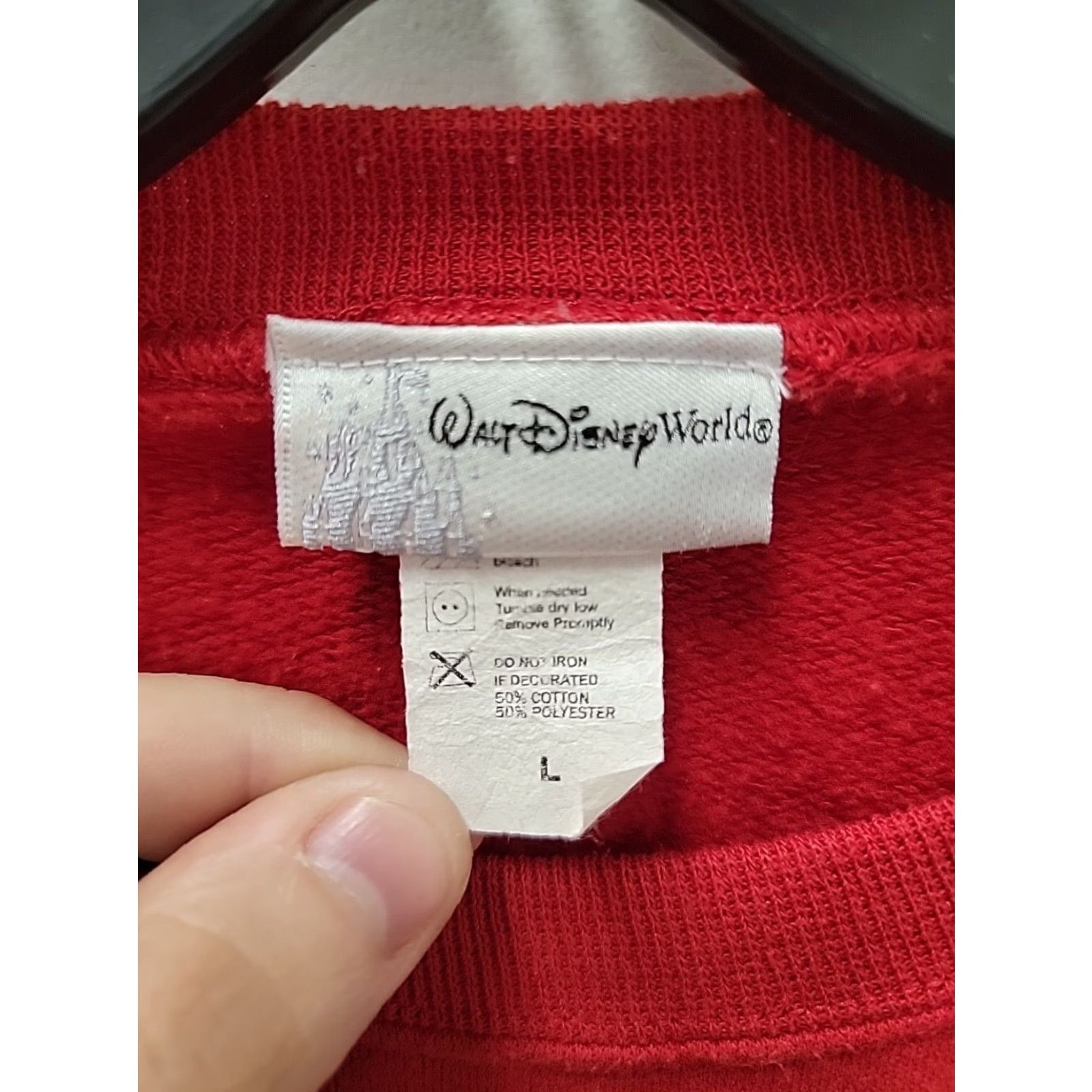 Disney VINTAGE Disney Very Merry Christmas Party 2006 Sweatshirt Mens Red Long Sleeve Size L Size US L / EU 52-54 / 3 - 2 Thumbnail