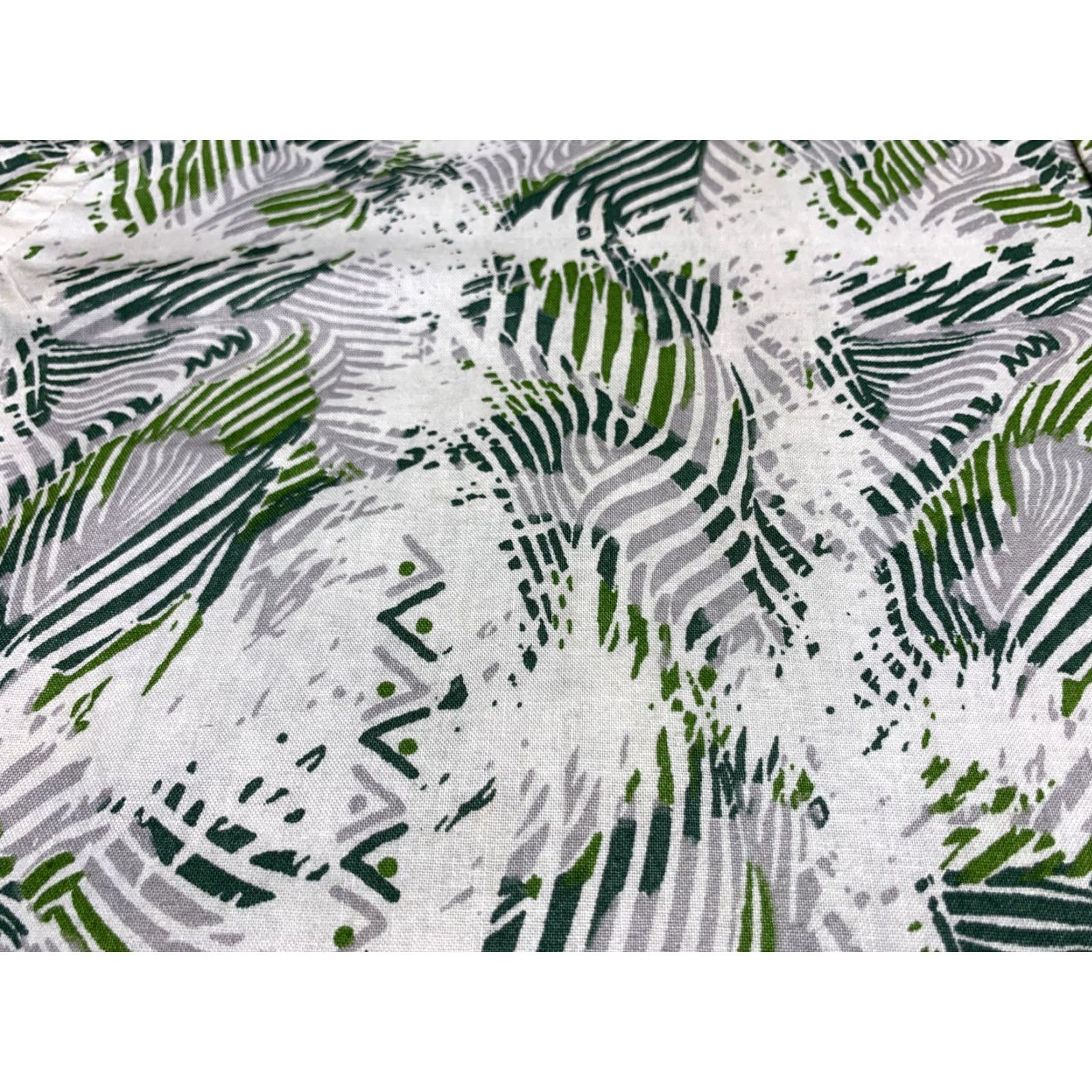 Vintage Floral 2XL Green White Short Sleeve Camp Shirt Size US XXL / EU 58 / 5 - 5 Thumbnail