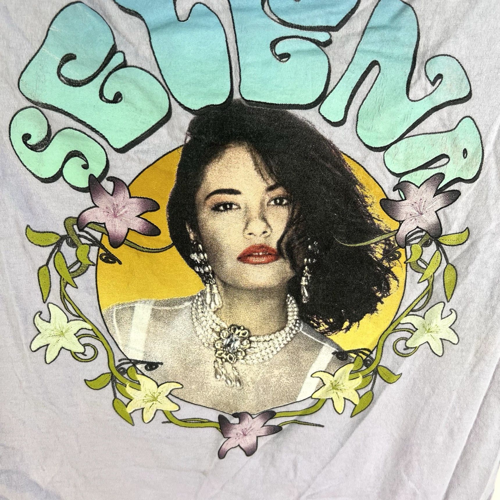 Vintage Selena Queen of Tejano Distressed T-Shirt Purple Adult M Short Sleeve Regular Fit Womens Size M / US 6-8 / IT 42-44 - 3 Thumbnail