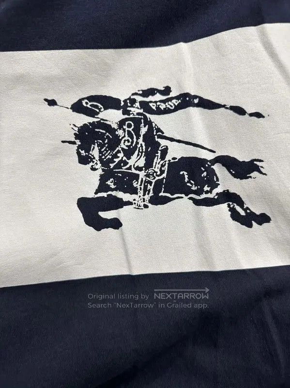 Burberry Burberry Navy Cotton Women's T-Shirt. Size S / US 4 / IT 40 - 4 Thumbnail
