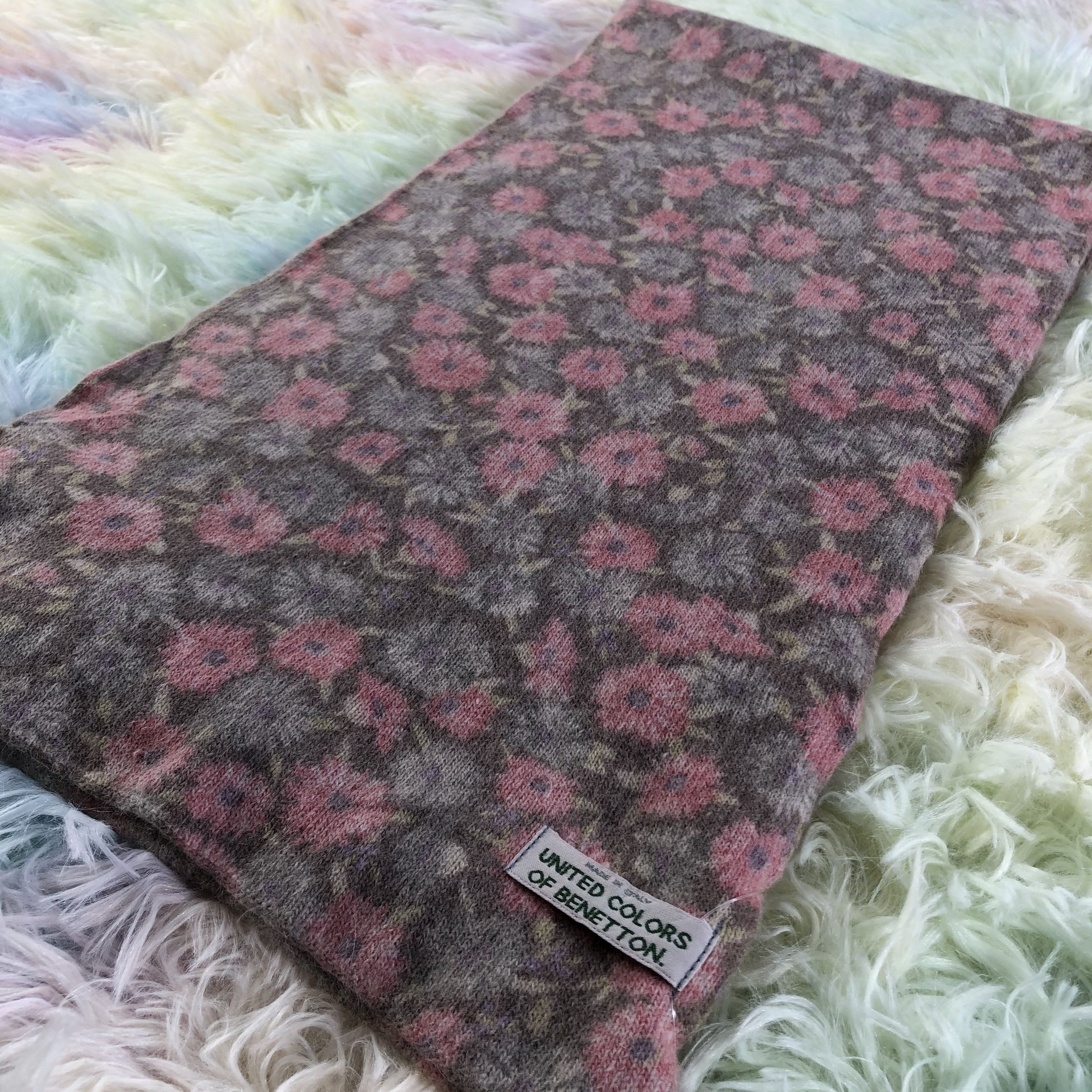 United Colors Of Benetton United Colors Of Benetton Scarf / Muffler / Neckwear - KM65 Size ONE SIZE - 4 Thumbnail