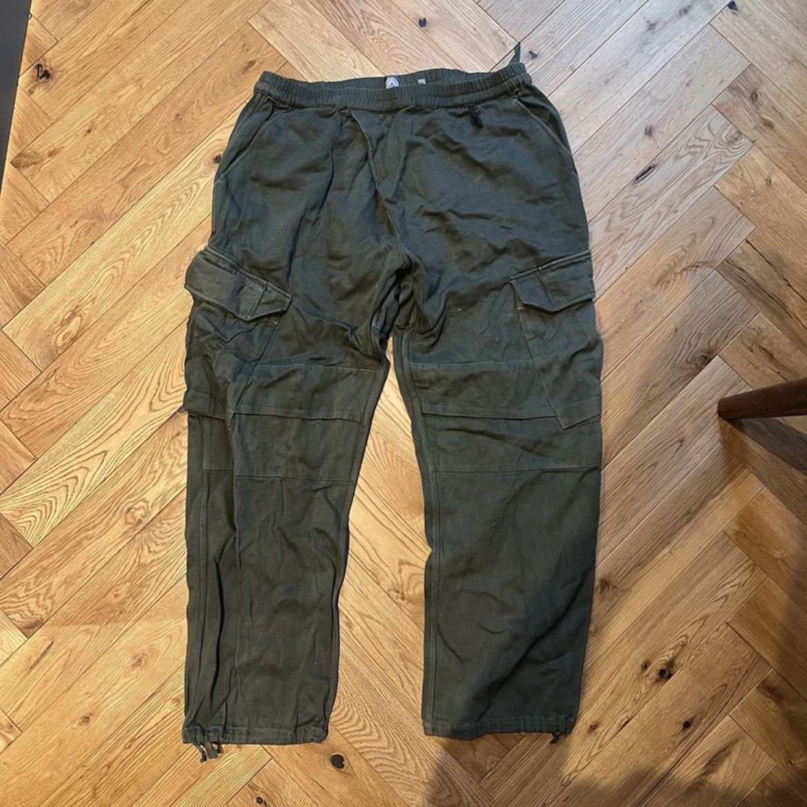 18 East 18 East Richmond Cargo Pant - L - Army Overdyed Sateen Size US 34 / EU 50 - 1 Thumbnail