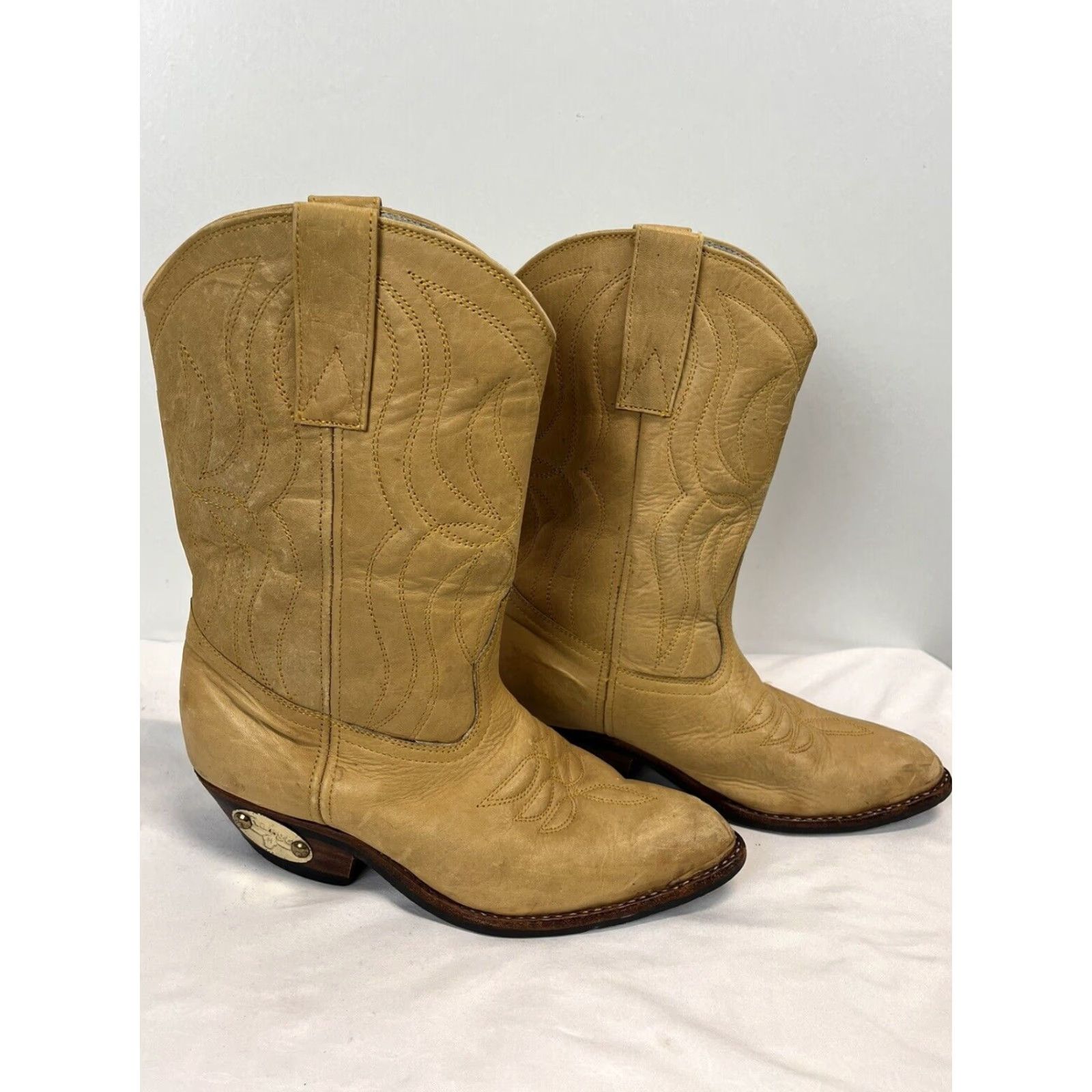 Vintage VINTAGE? (No) Actually: Cowboy Boots (Brand: Cowboy) Western Boot Women’s, Size 39 (US 8), Leather Yellow, GUC, Cowboy Theme, Women, Boots Size US 8 / IT 38 - 2 Thumbnail