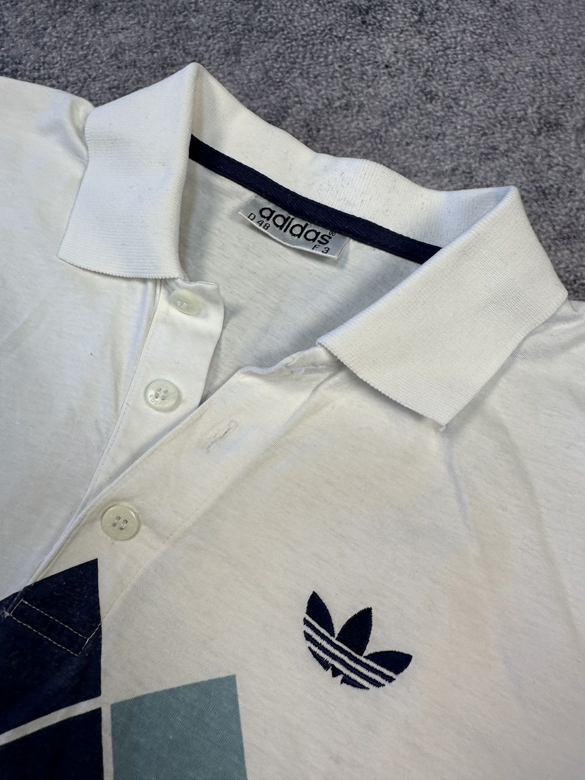 Adidas Y2K Vintage Adidas Polos Streetwear Rare Casual Style Logo M Size US M / EU 48-50 / 2 - 4 Thumbnail
