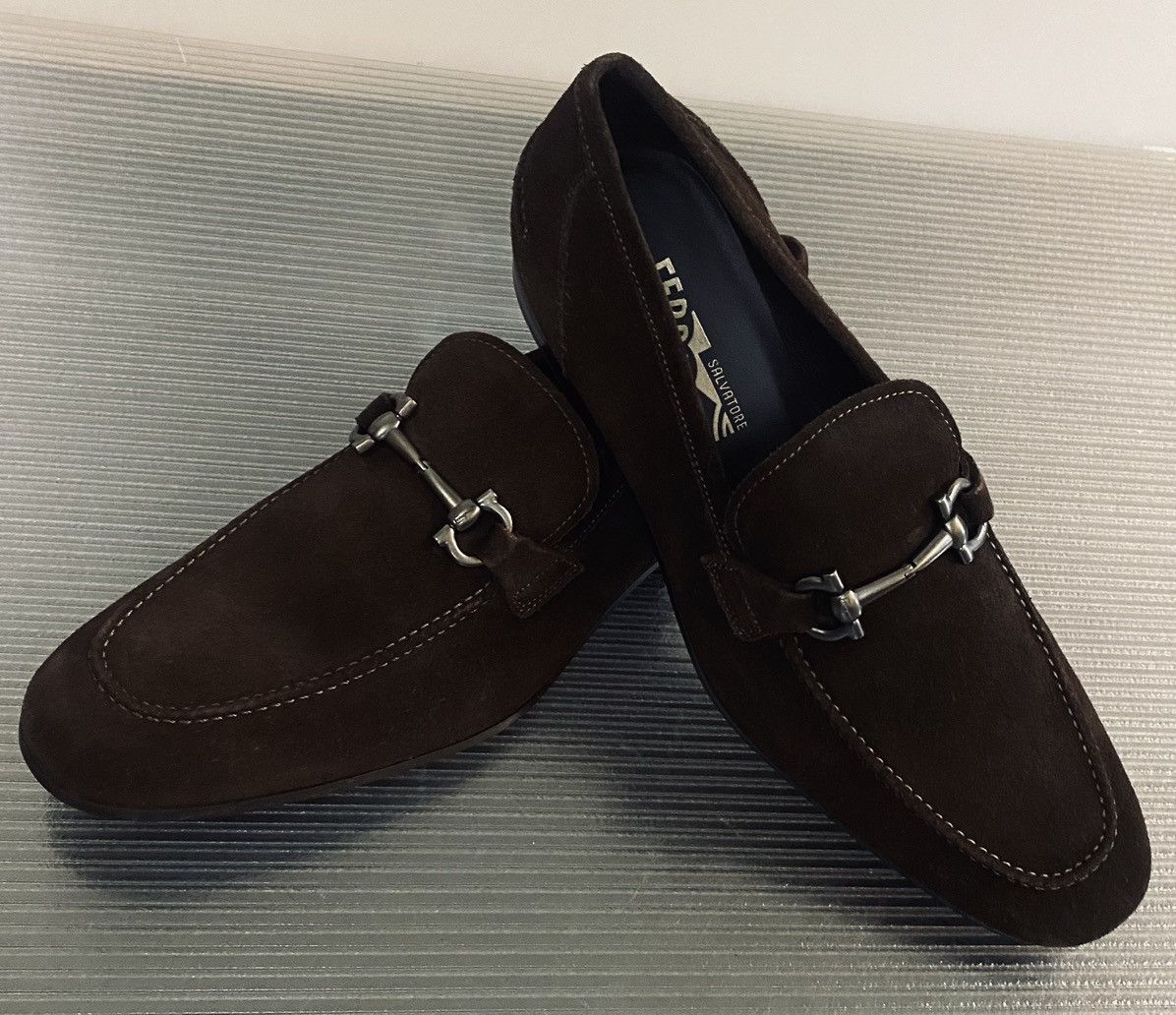 Salvatore Ferragamo Ferragamo new chocolate buc suede tapas loafer 9 D NEW Size US 9 / EU 42 - 7 Thumbnail