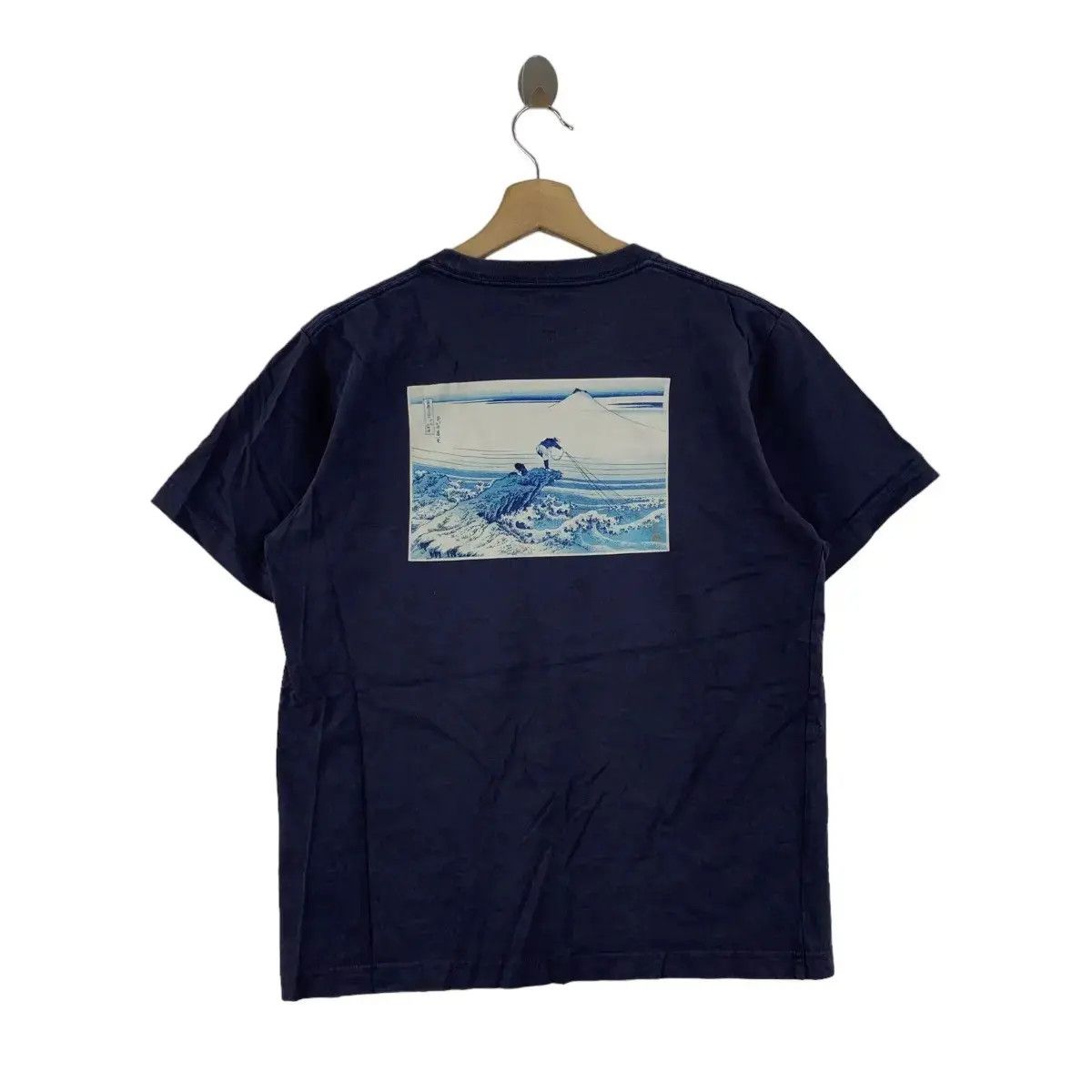 Uniqlo UNIQLO x MUSEUM FINE ARTS BOSTON Hokusai Wave Tee Shirt Top Size US M / EU 48-50 / 2 - 4 Thumbnail