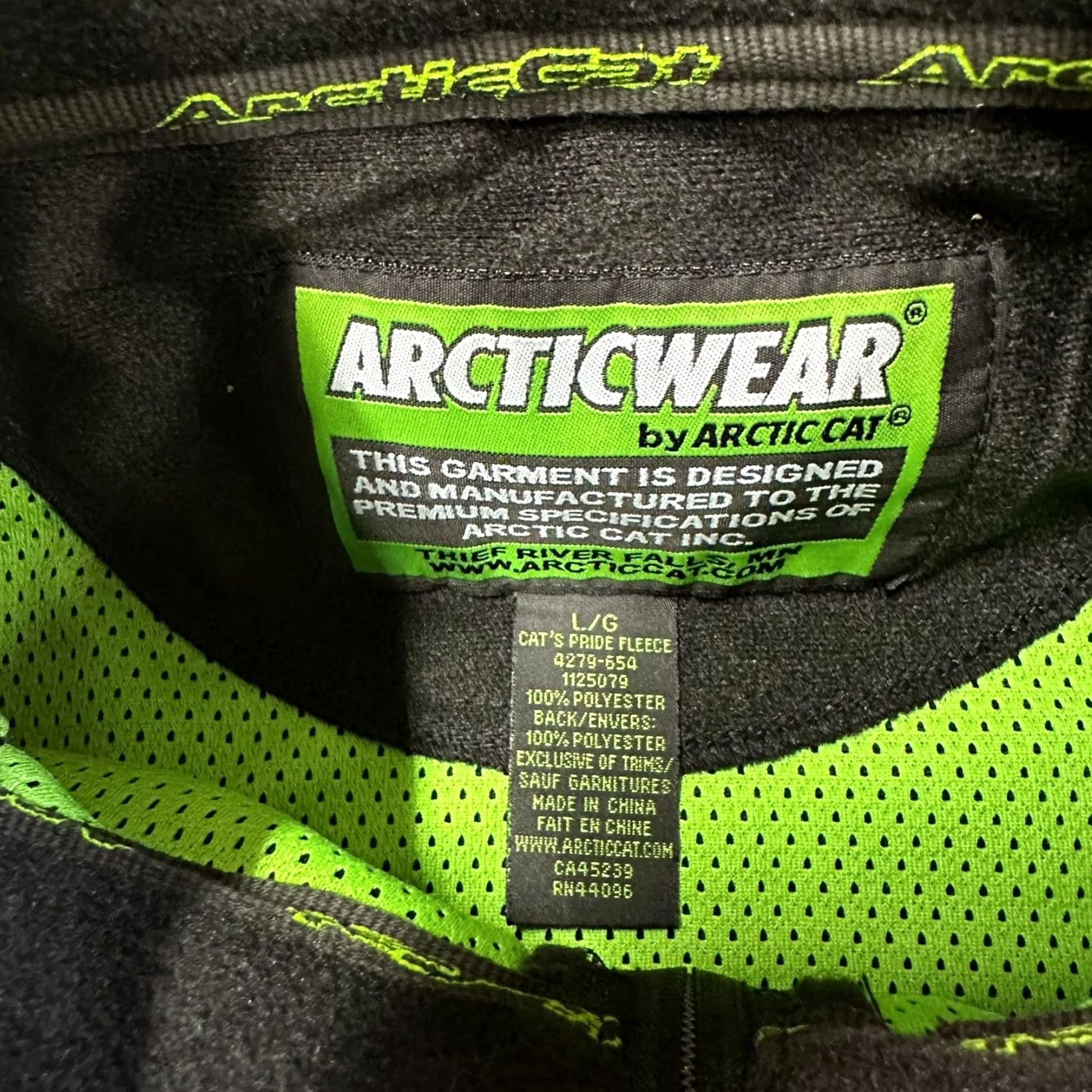 Vintage VINTAGE Arctic Cat Full Zip Bomber Jacket Black L Men Pine Neon Green Cat Theme Size US L / EU 52-54 / 3 - 4 Thumbnail