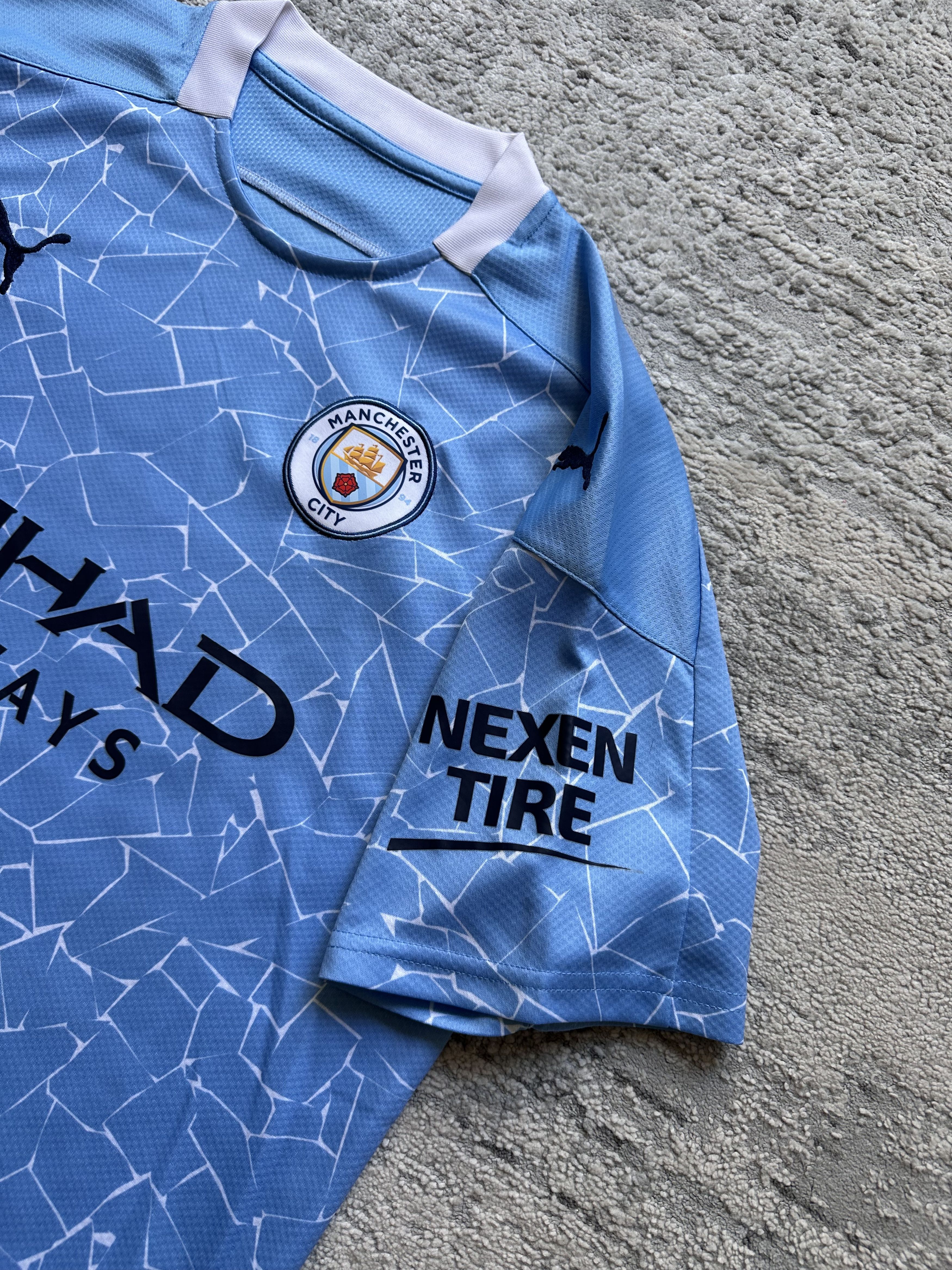 Puma Puma Manchester City Jersey Size US M / EU 48-50 / 2 - 7 Thumbnail
