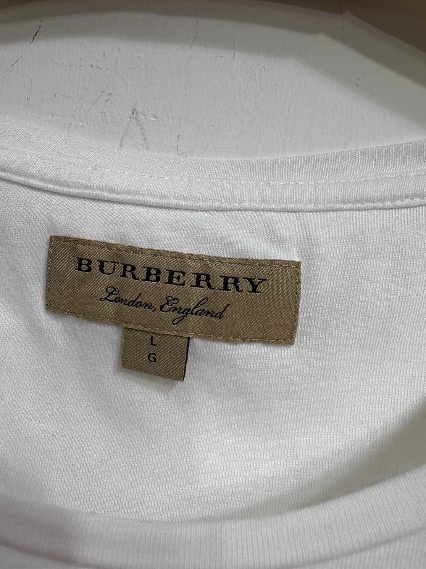 Burberry Burberry Men's White Short Sleeve T-shirt K29 Size US L / EU 52-54 / 3 - 3 Thumbnail