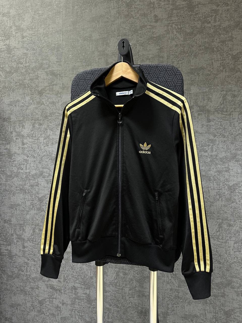 Adidas × Vintage Vintage Adidas Black Big Logo Full Zip Hoodie Size US M / EU 48-50 / 2 - 5 Thumbnail
