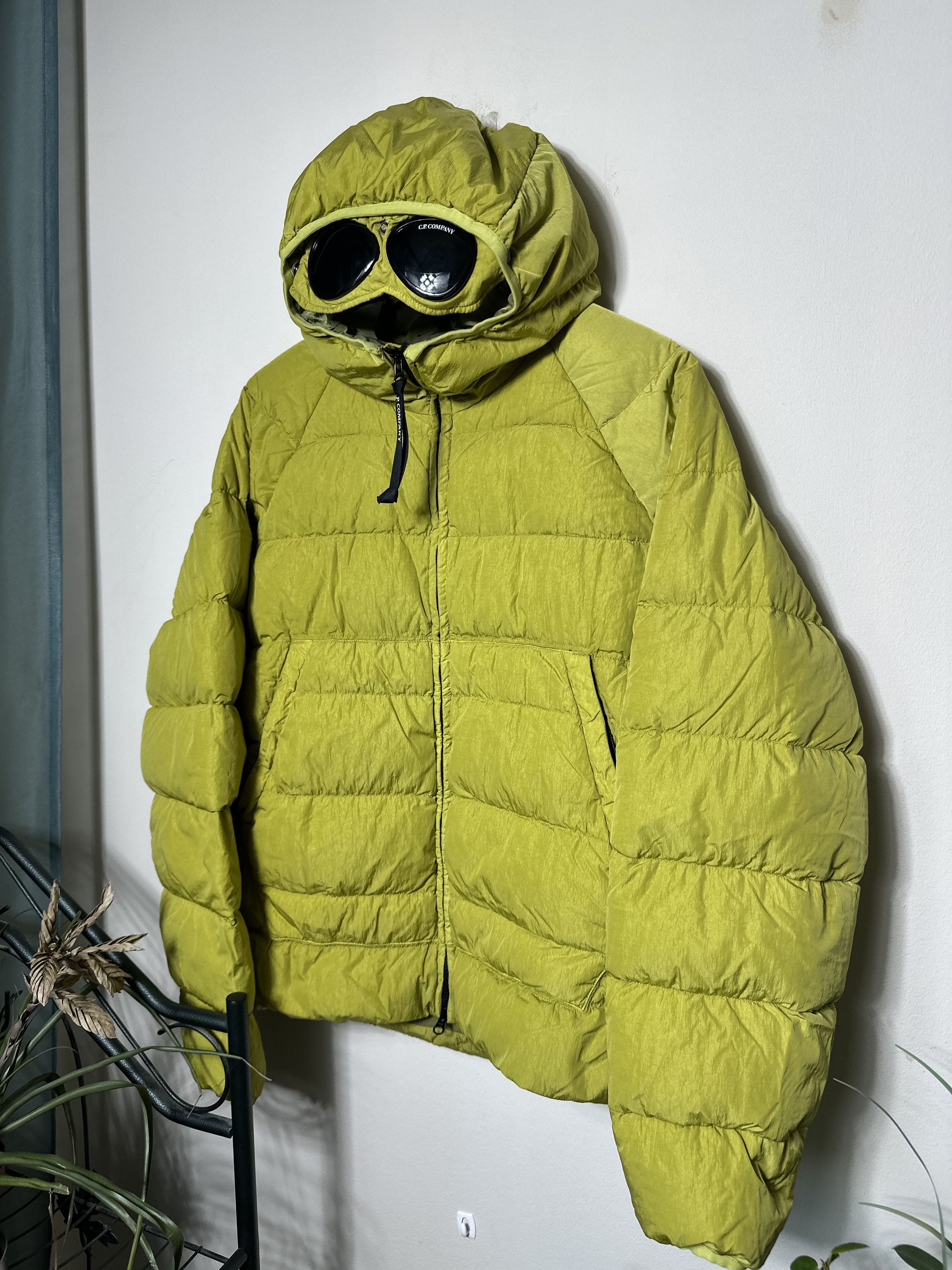 C.P. Company C p company eco chrome r puffer jacket size m Size US M / EU 48-50 / 2 - 1 Thumbnail