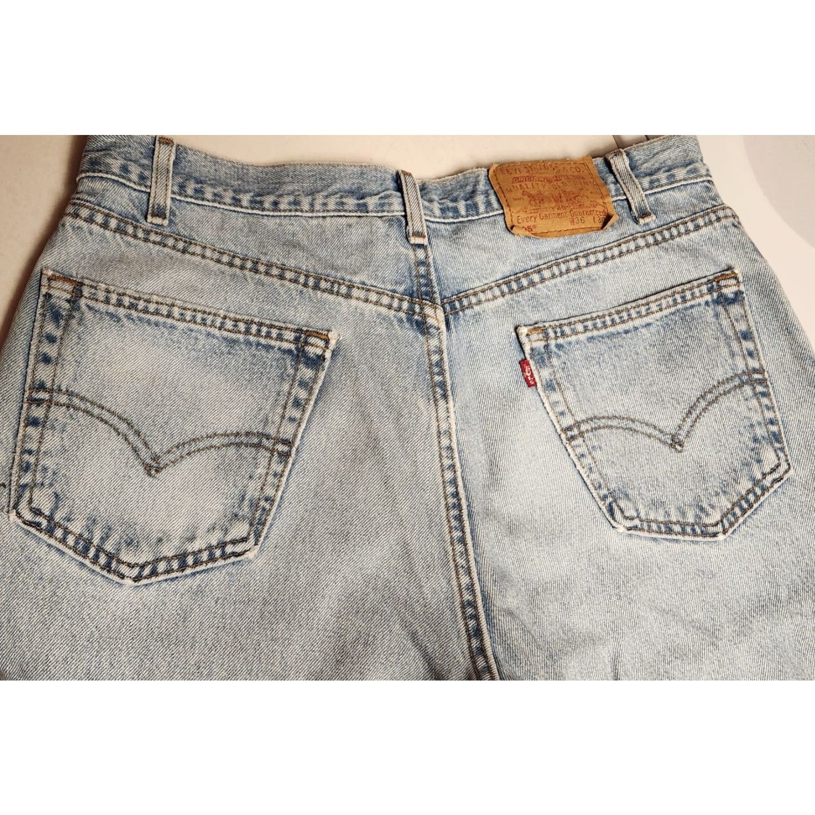 Levi's VINTAGE Levi's 505 Jeans Men 36x30 Blue Denim Regular Straight USA MADE 90s Theme Boys? Girls? Size US 36 / EU 52 - 4 Thumbnail