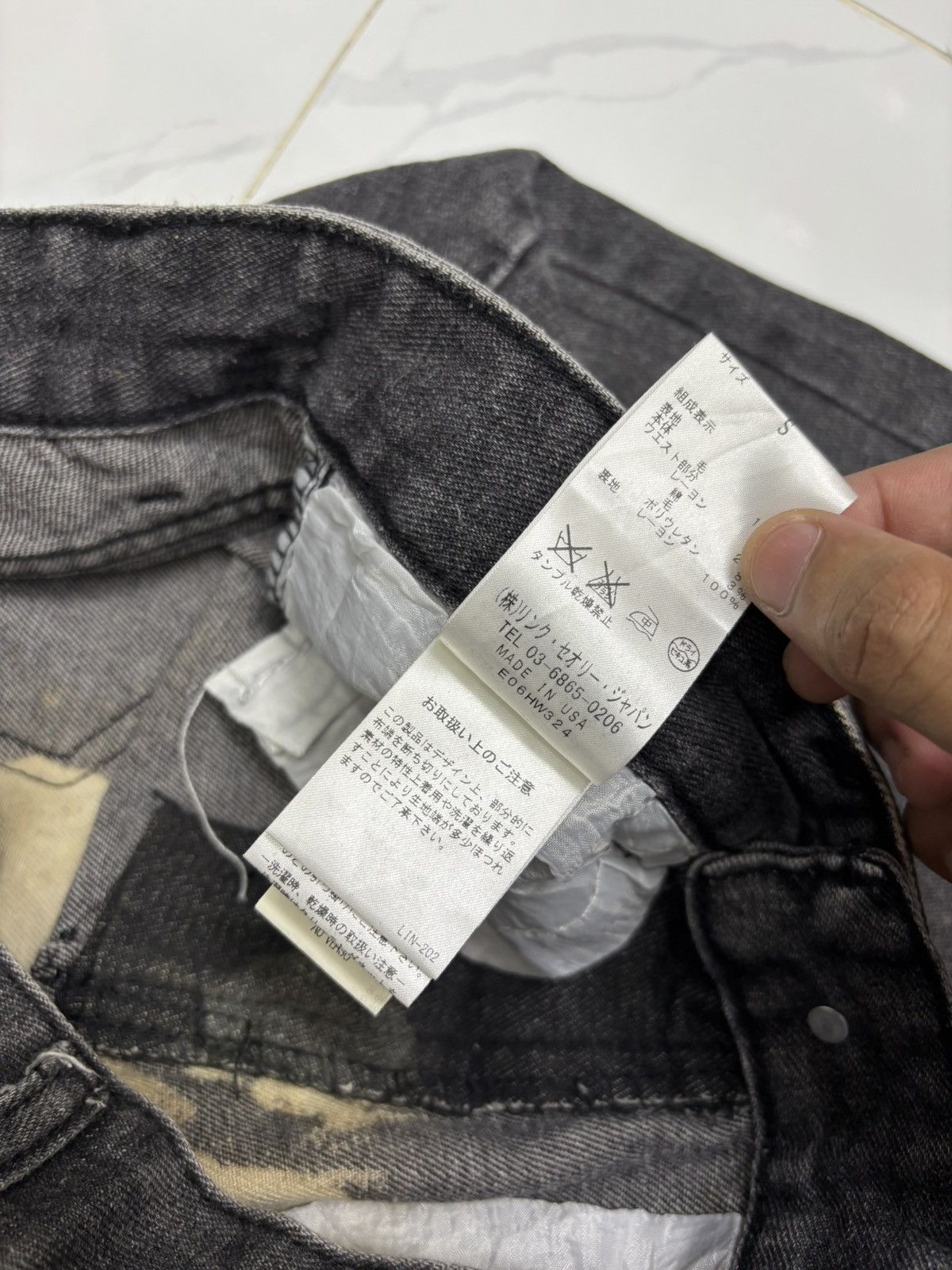 Helmut Lang This is HELMUT LANG Custom Made Baggy Jeans Distressed Size US 29 - 11 Thumbnail
