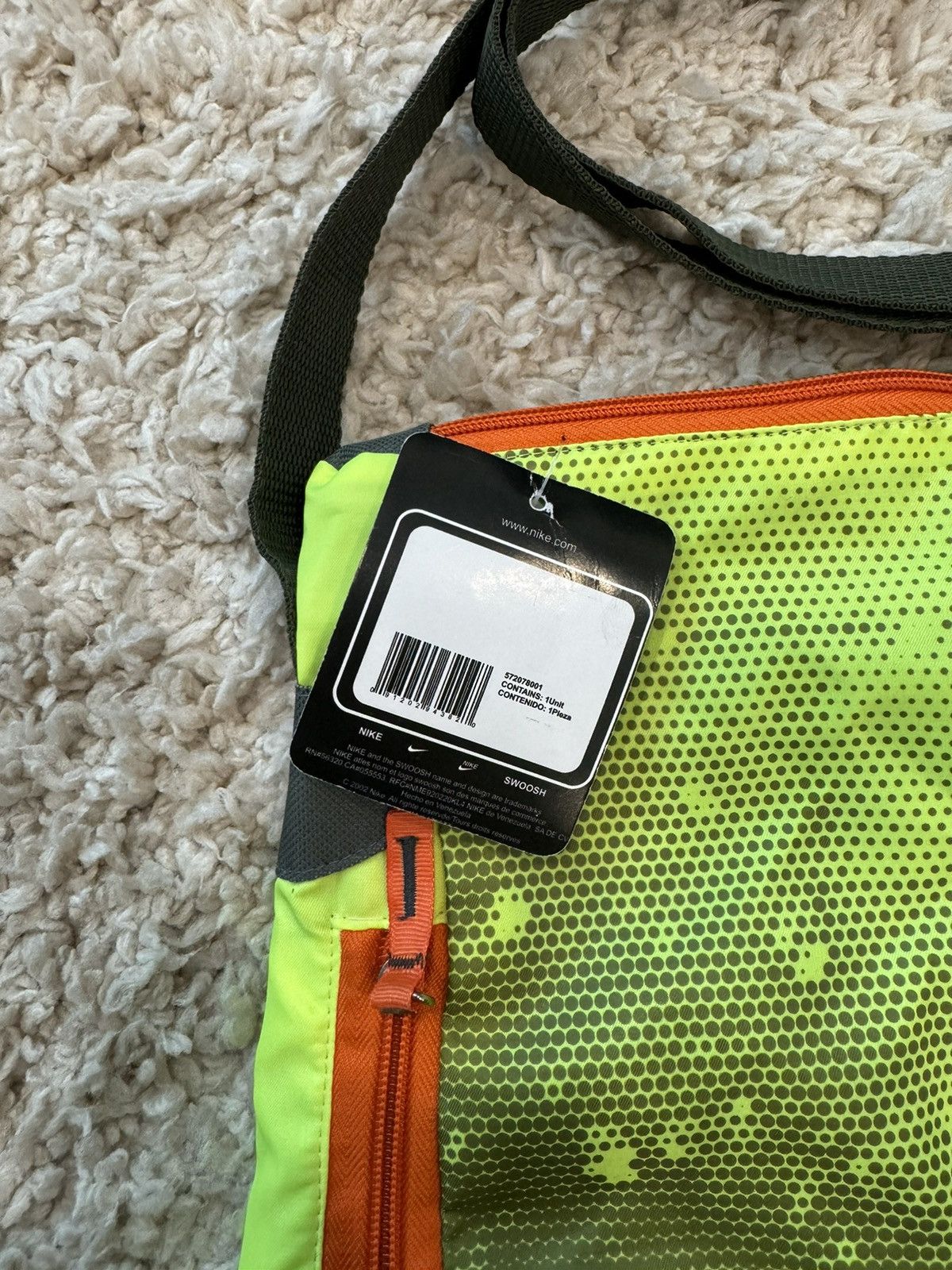 Nike Y2K Vintage Nike Crossbody Bag – Neon/Grey Size ONE SIZE - 3 Thumbnail