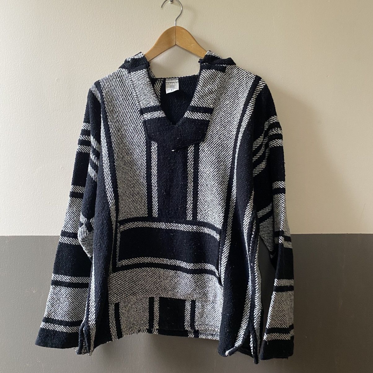Vintage Black & White Striped Baja Hoodie Pullover Size US XL / EU 56 / 4 - 8 Thumbnail