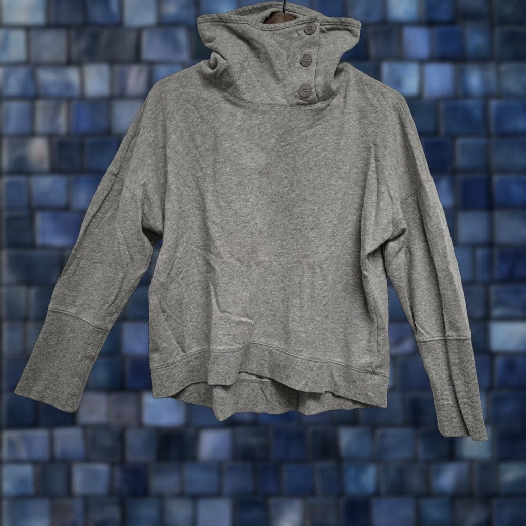 Victoria's Secret Victoria's Secret Supermodel Essentials Gray Button Cowl Neck Sweatshirt S Women Shirt/ Sweatshirt (Regular) Gray Size S / US 4 / IT 40 - 1 Thumbnail