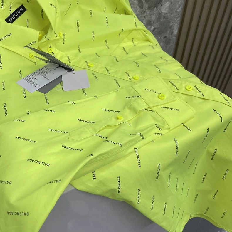 Balenciaga Balenciaga size 38 Loose fit Logo slogan shirt Size S / US 4 / IT 40 - 5 Thumbnail
