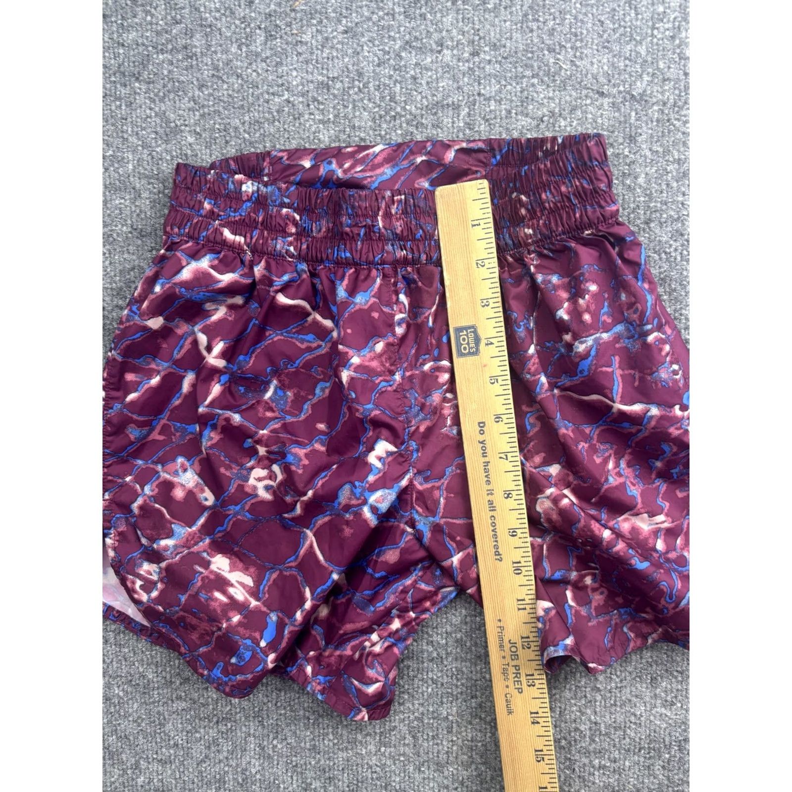 The North Face The North Face Running Shorts Womens XS Purple Print Lined Zip Pocket Gym Size 26" / US 2 / IT 38 - 4 Thumbnail
